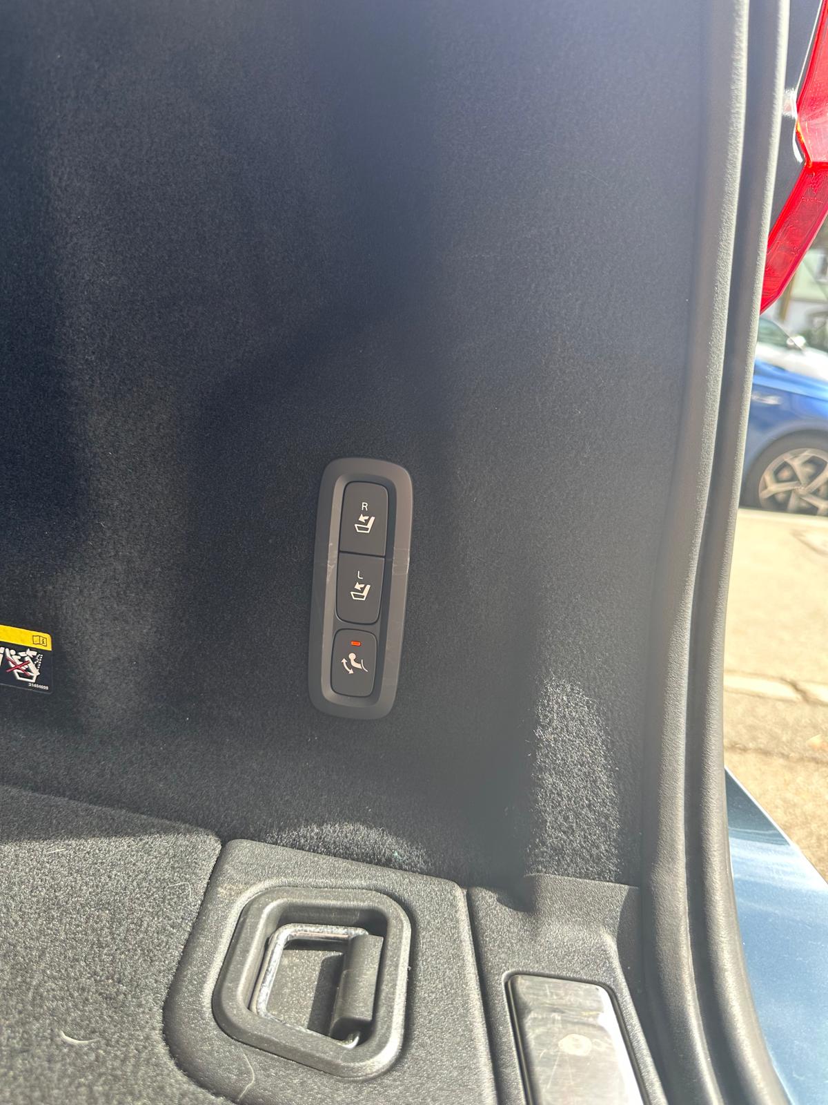VOLVO 2.0 D4 Inscription AWD-image-6