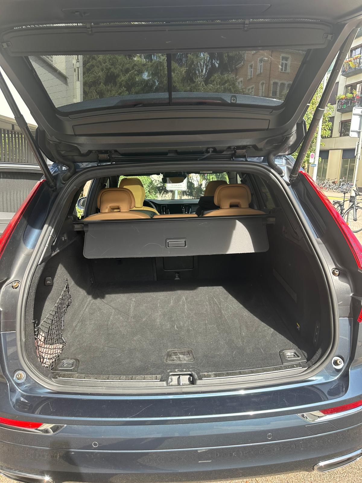 VOLVO 2.0 D4 Inscription AWD-image-4