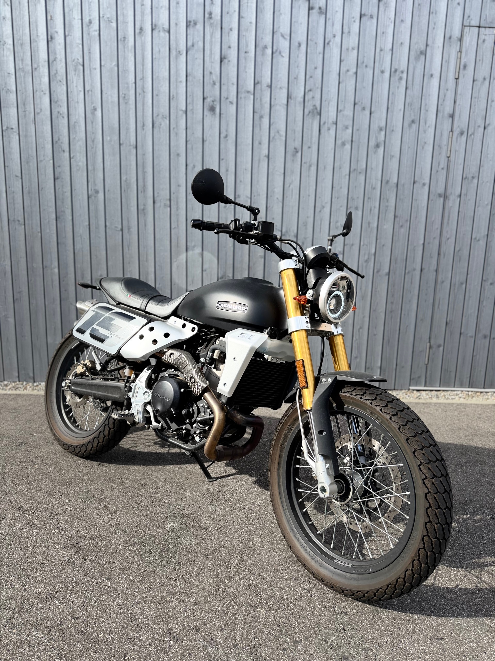 FANTIC Caballero 500 Scrambler-showroom-element-1