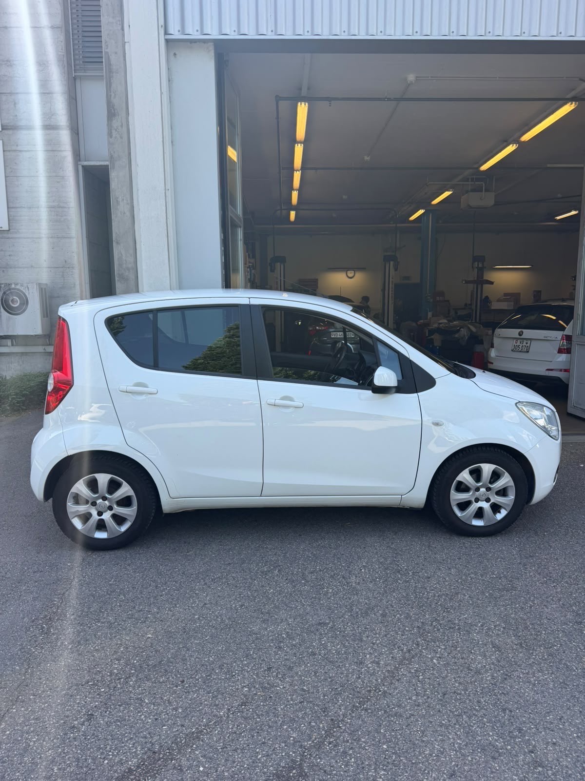 OPEL Agila 1.2 Enjoy Automatic-image-1