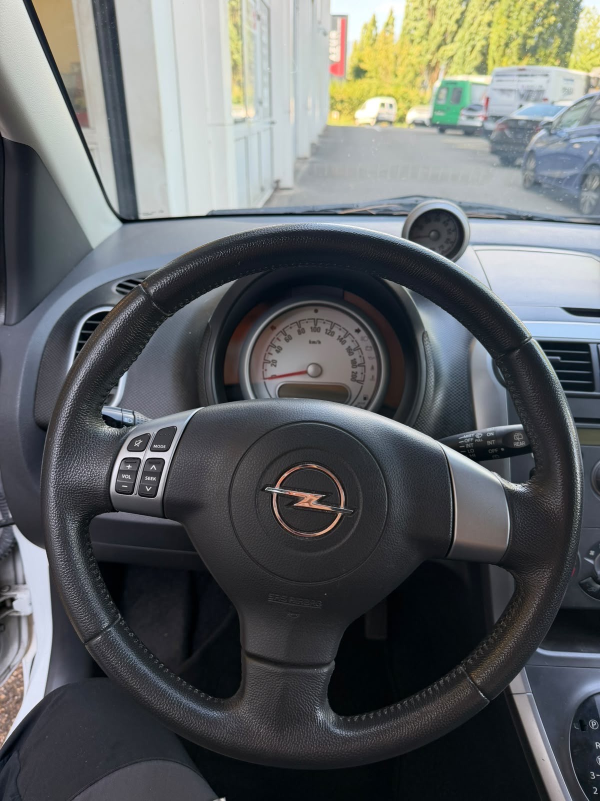 OPEL Agila 1.2 Enjoy Automatic-image-4