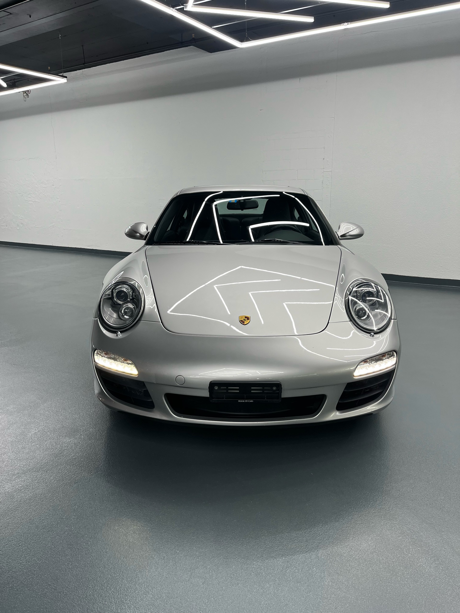 PORSCHE 911 Coupé 3.6 Carrera-image-3
