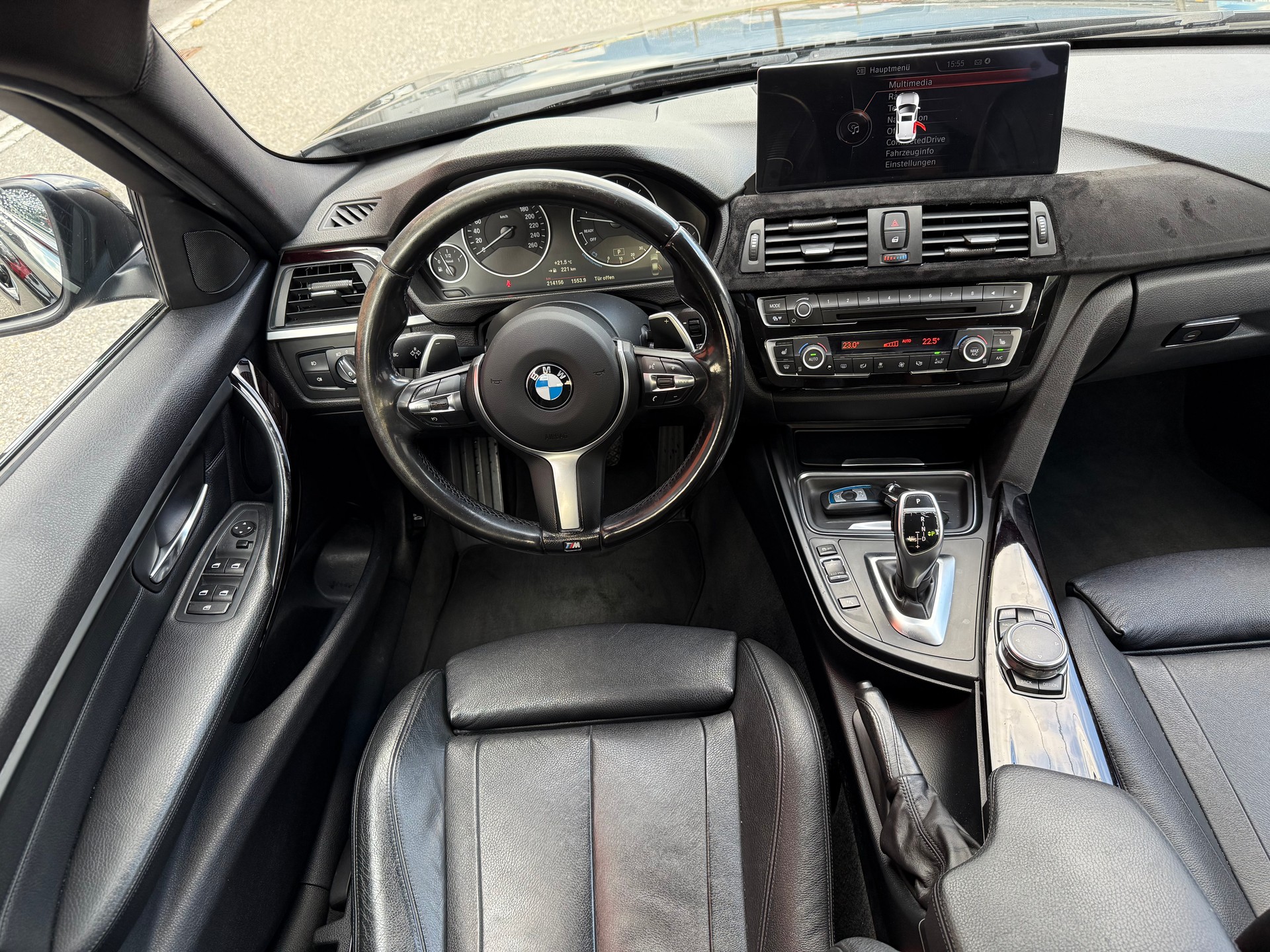 BMW 330d xDrive SAG-image-14