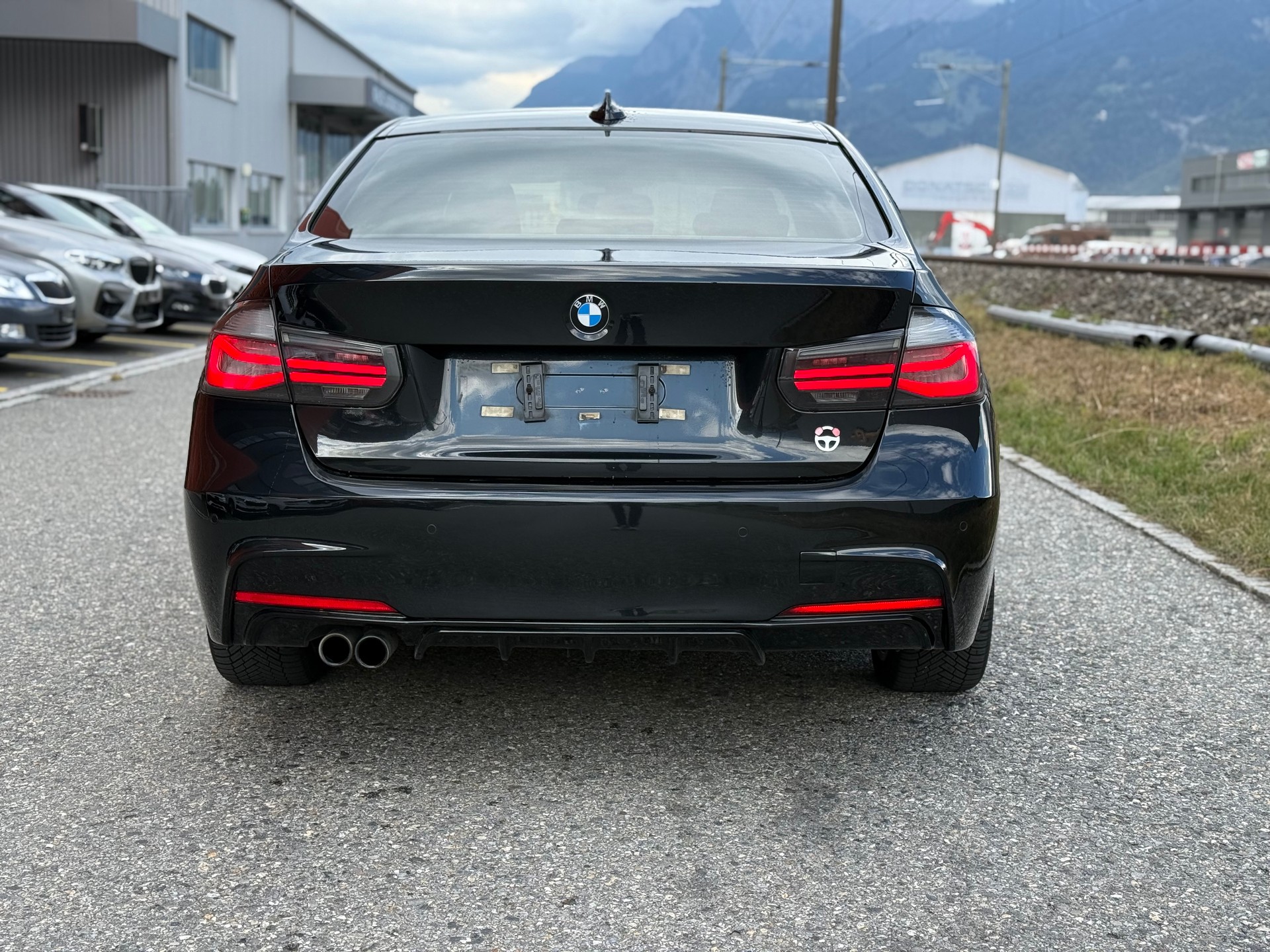 BMW 330d xDrive SAG-image-5