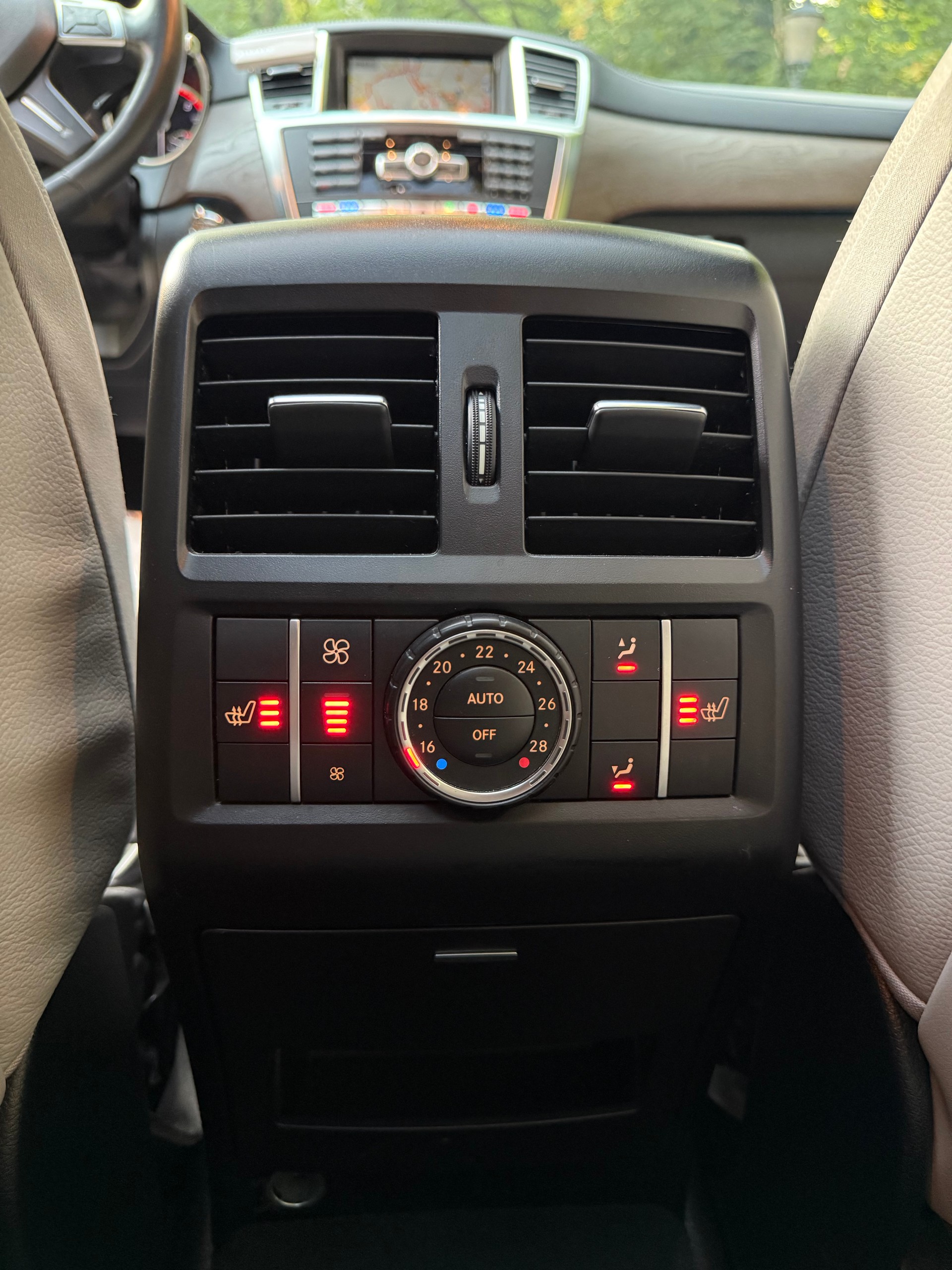 MERCEDES-BENZ ML 350 BlueTEC Executive 4Matic 7G-Tronic-image-11