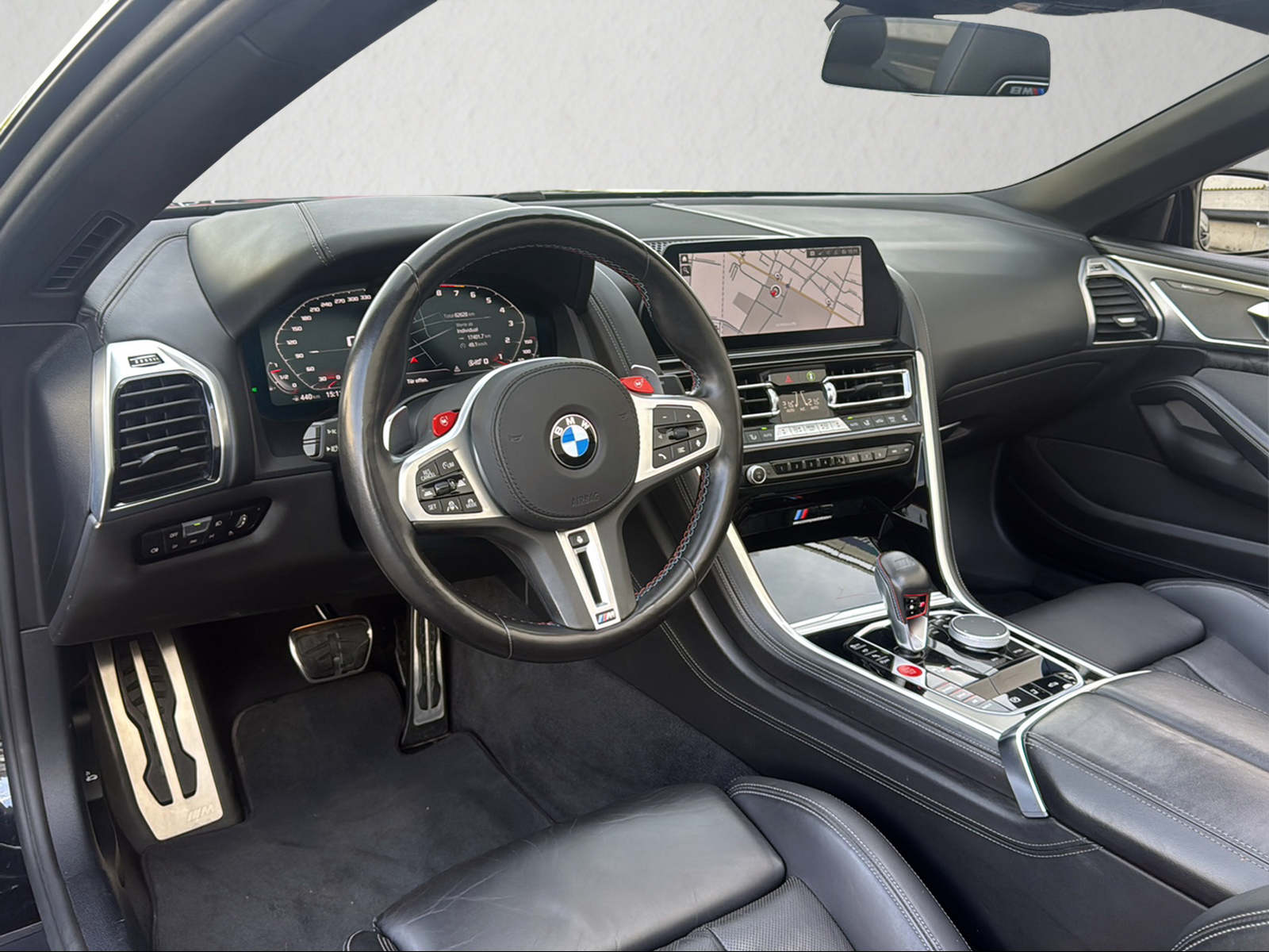 BMW M8 xDrive M Competition Steptronic-image-13