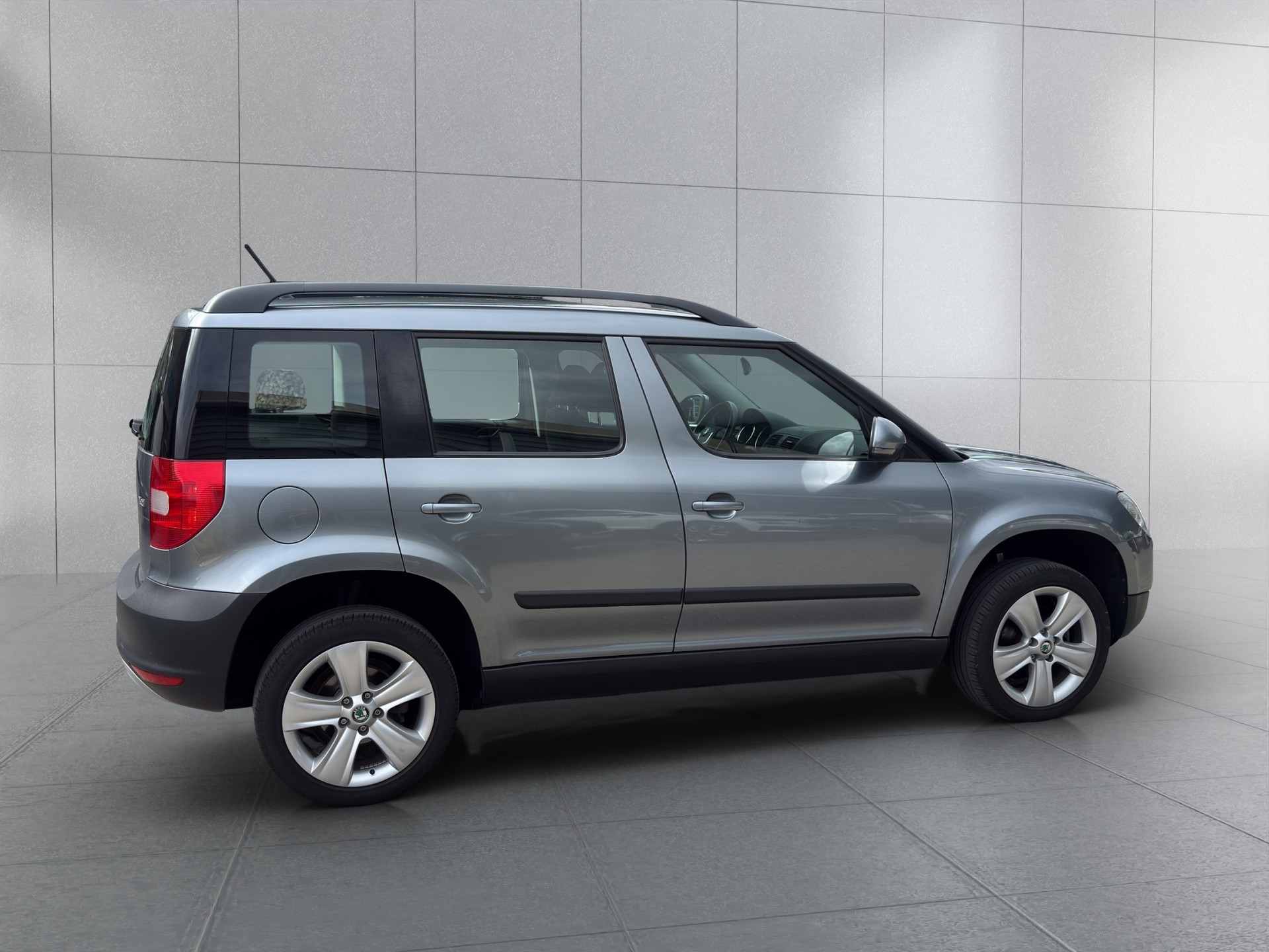 SKODA Yeti 1.8 TSI Ambition 4x4-image-4