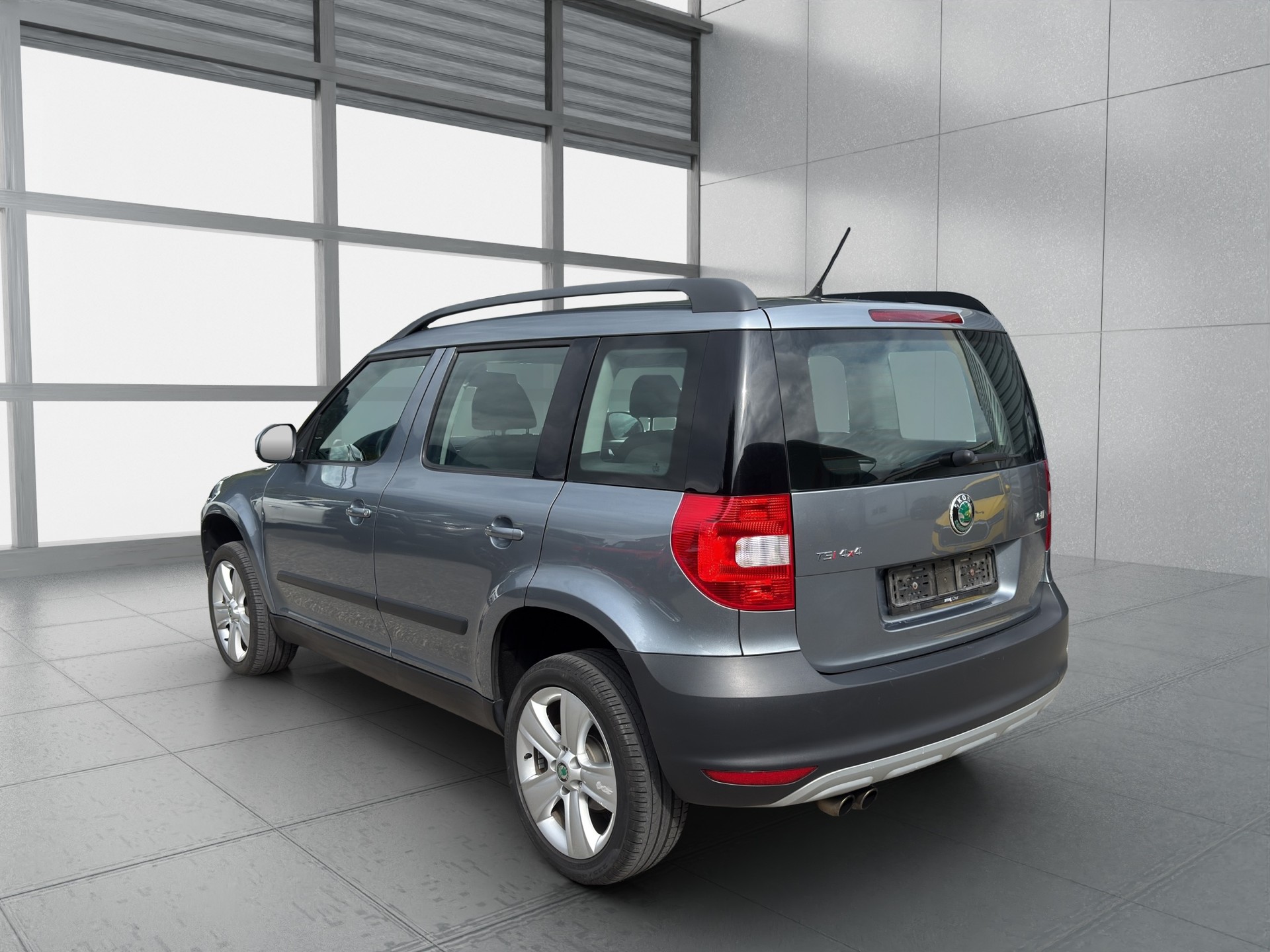 SKODA Yeti 1.8 TSI Ambition 4x4-image-2