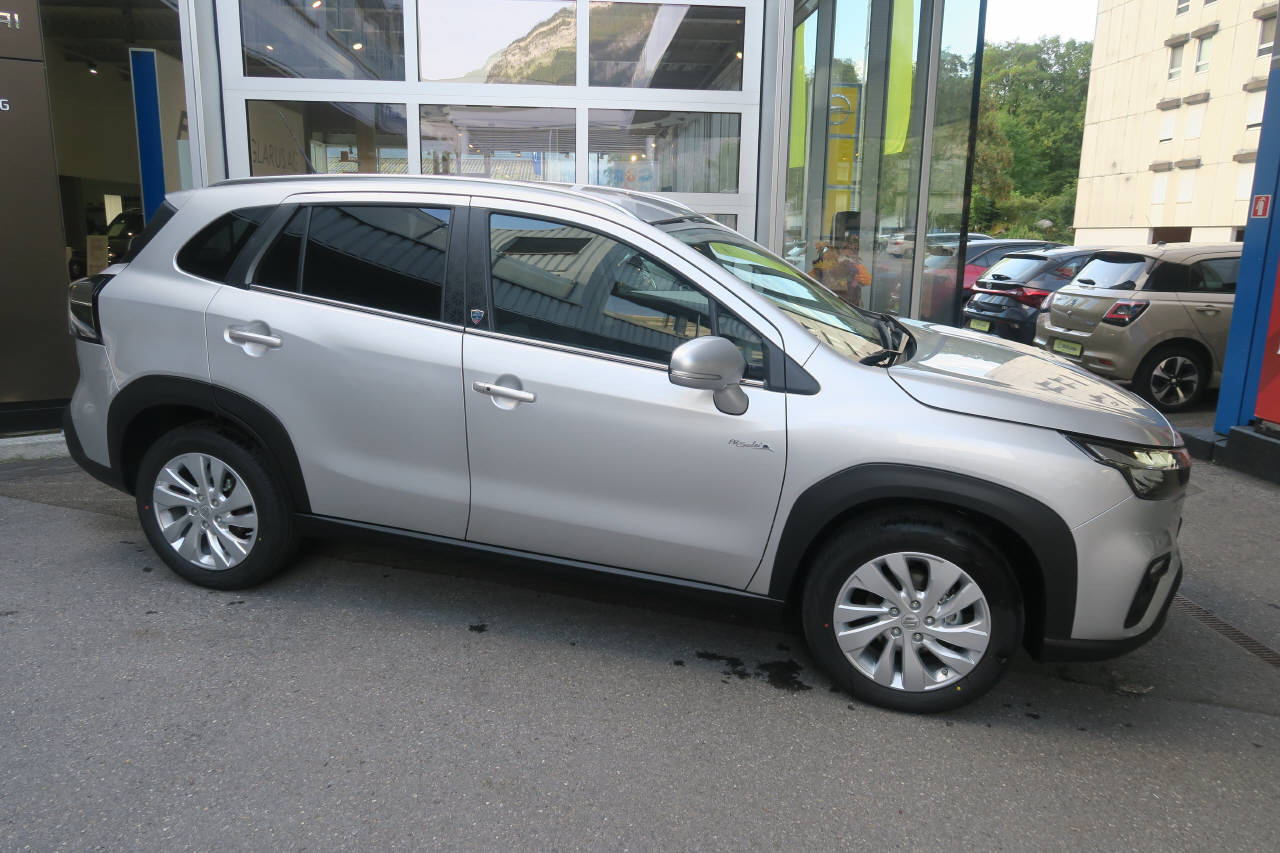 SUZUKI S-Cross 1.4 T Piz Sulai Hybrid 4x4-image-1
