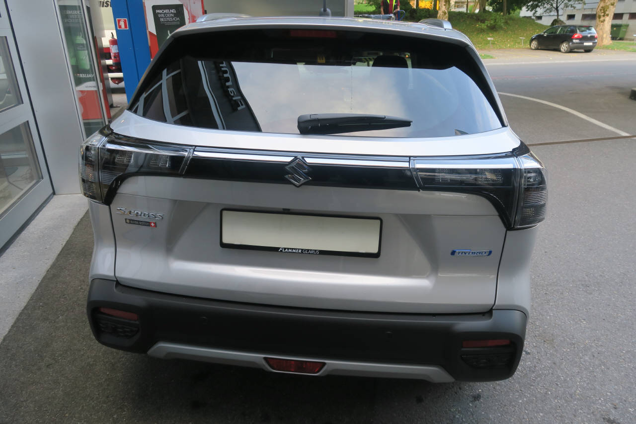 SUZUKI S-Cross 1.4 T Piz Sulai Hybrid 4x4-image-2
