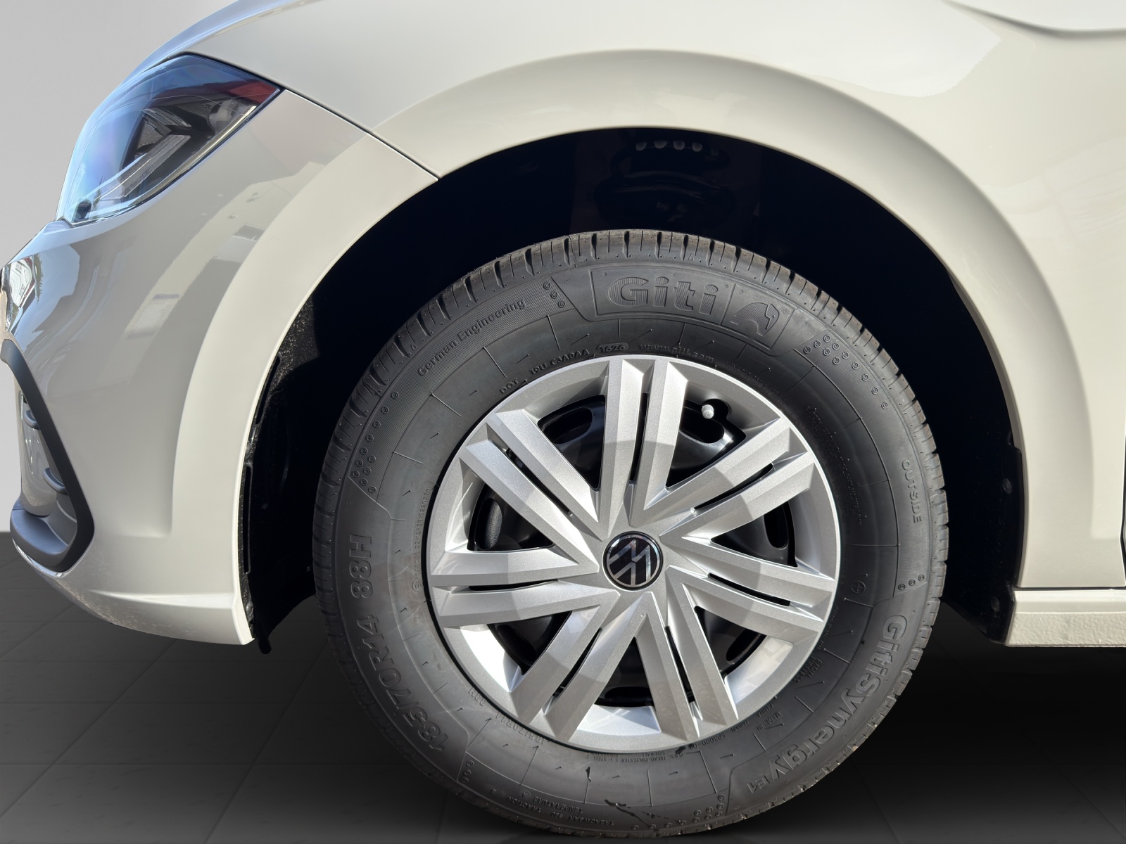 VW Polo 1.0 TSI Trend-image-7