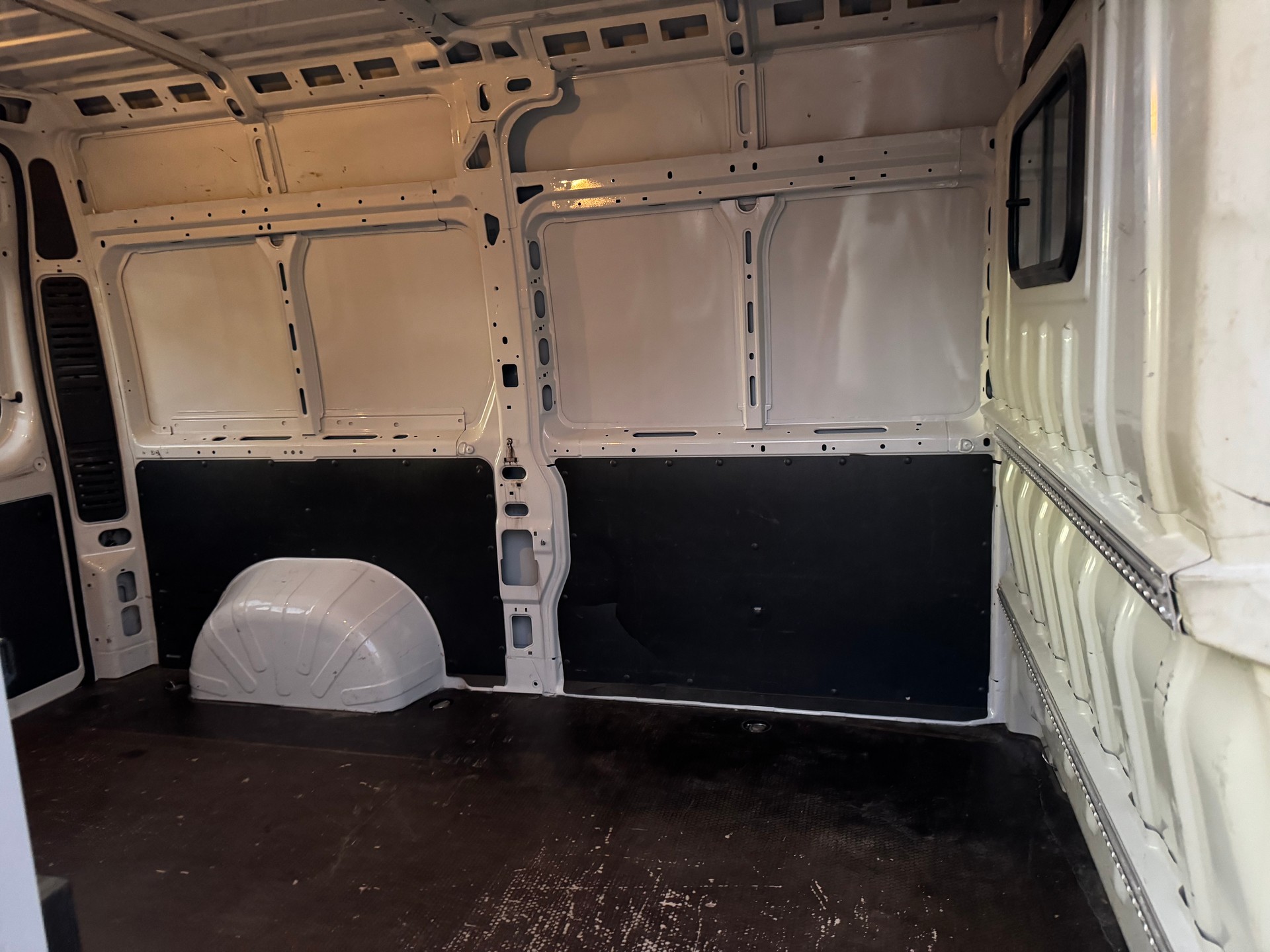 FIAT Ducato 35 2.3 MJ-image-12