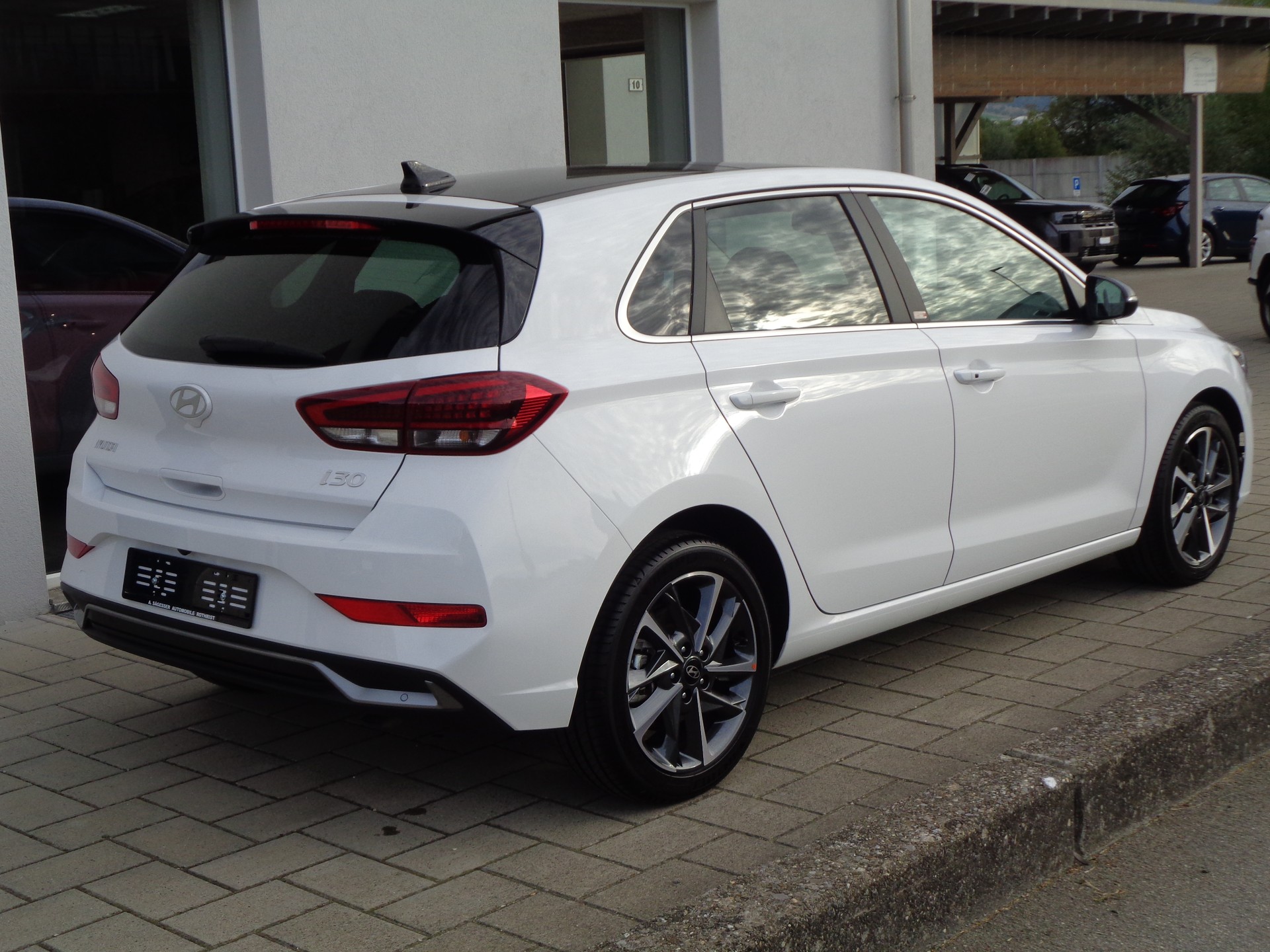 HYUNDAI i30 1.5 T-GDi Vertex 48V MH DCT-image-1