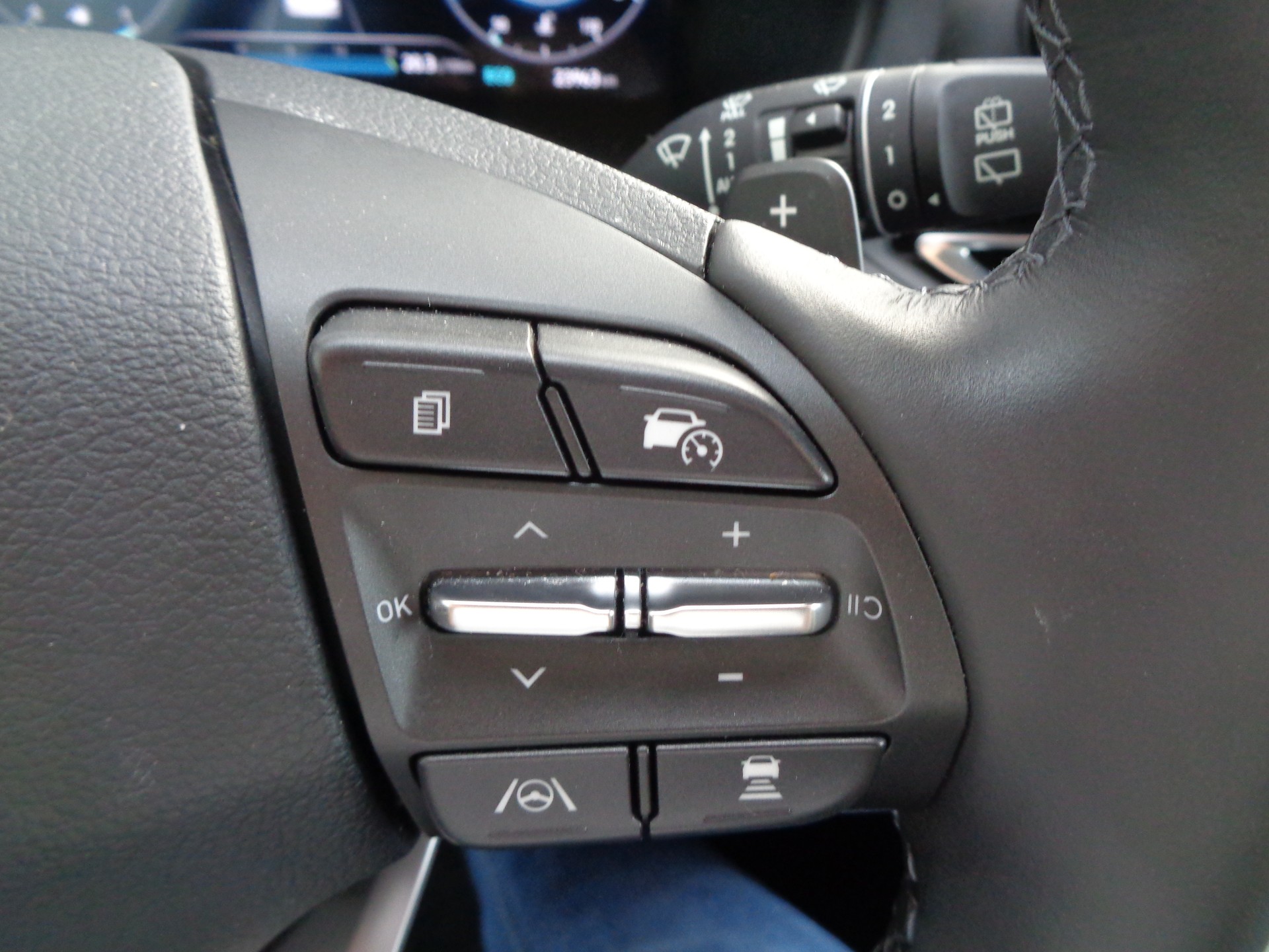 HYUNDAI i30 1.5 T-GDi Vertex 48V MH DCT-image-17