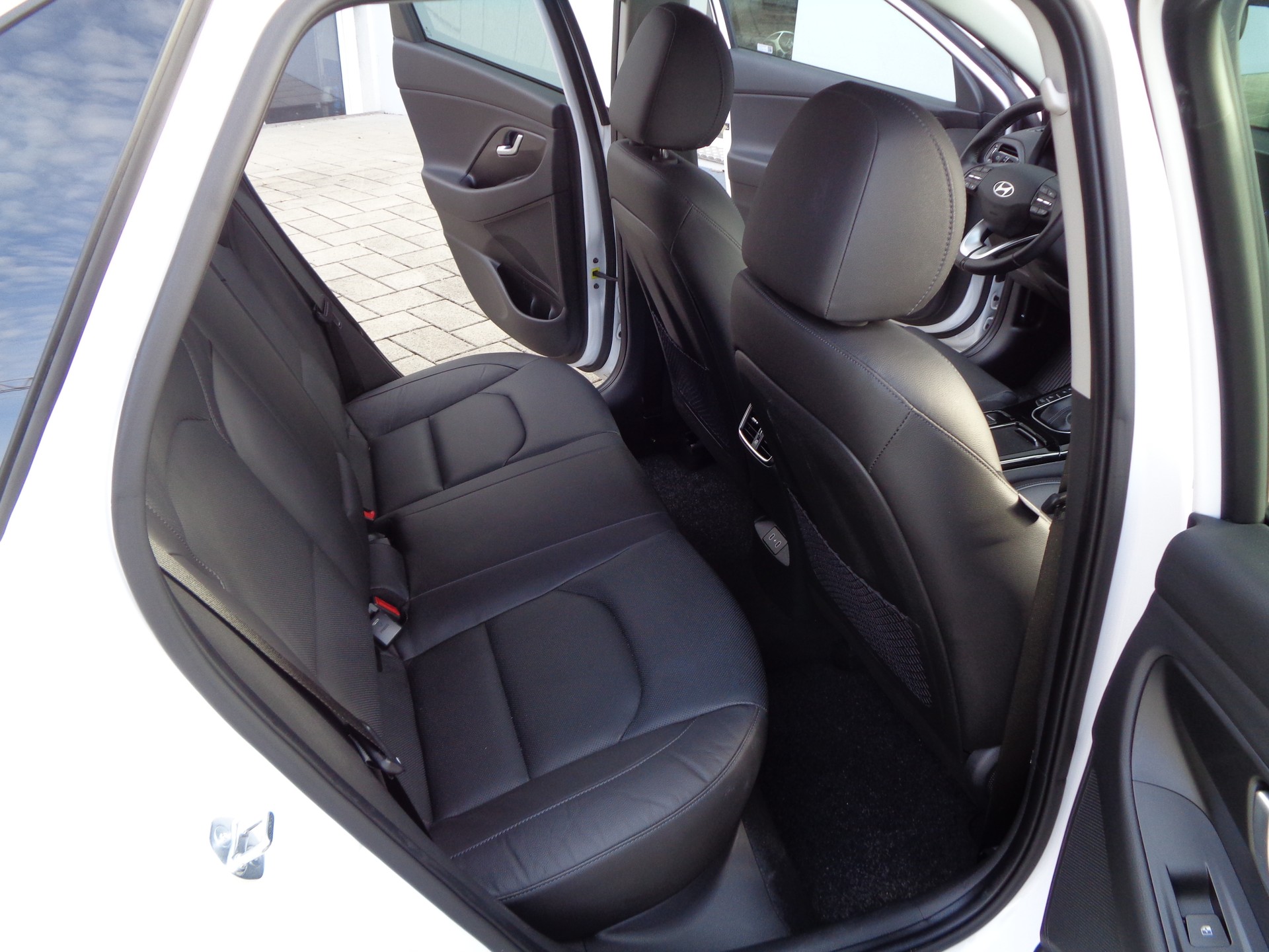 HYUNDAI i30 1.5 T-GDi Vertex 48V MH DCT-image-11