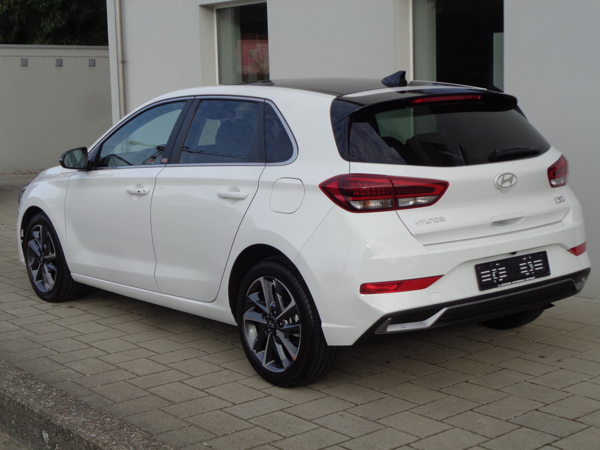 HYUNDAI i30 1.5 T-GDi Vertex 48V MH DCT-image-4