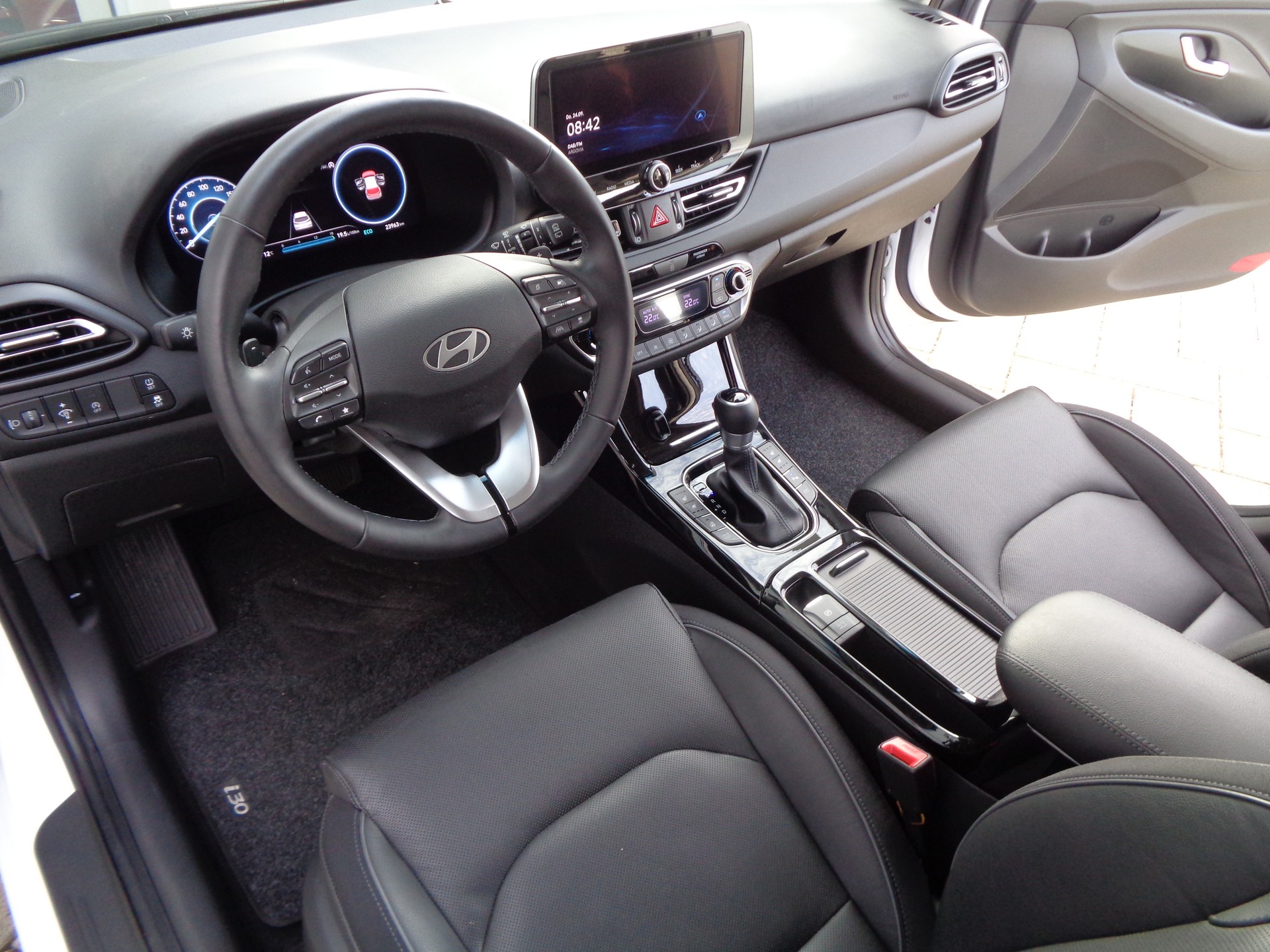 HYUNDAI i30 1.5 T-GDi Vertex 48V MH DCT-image-6