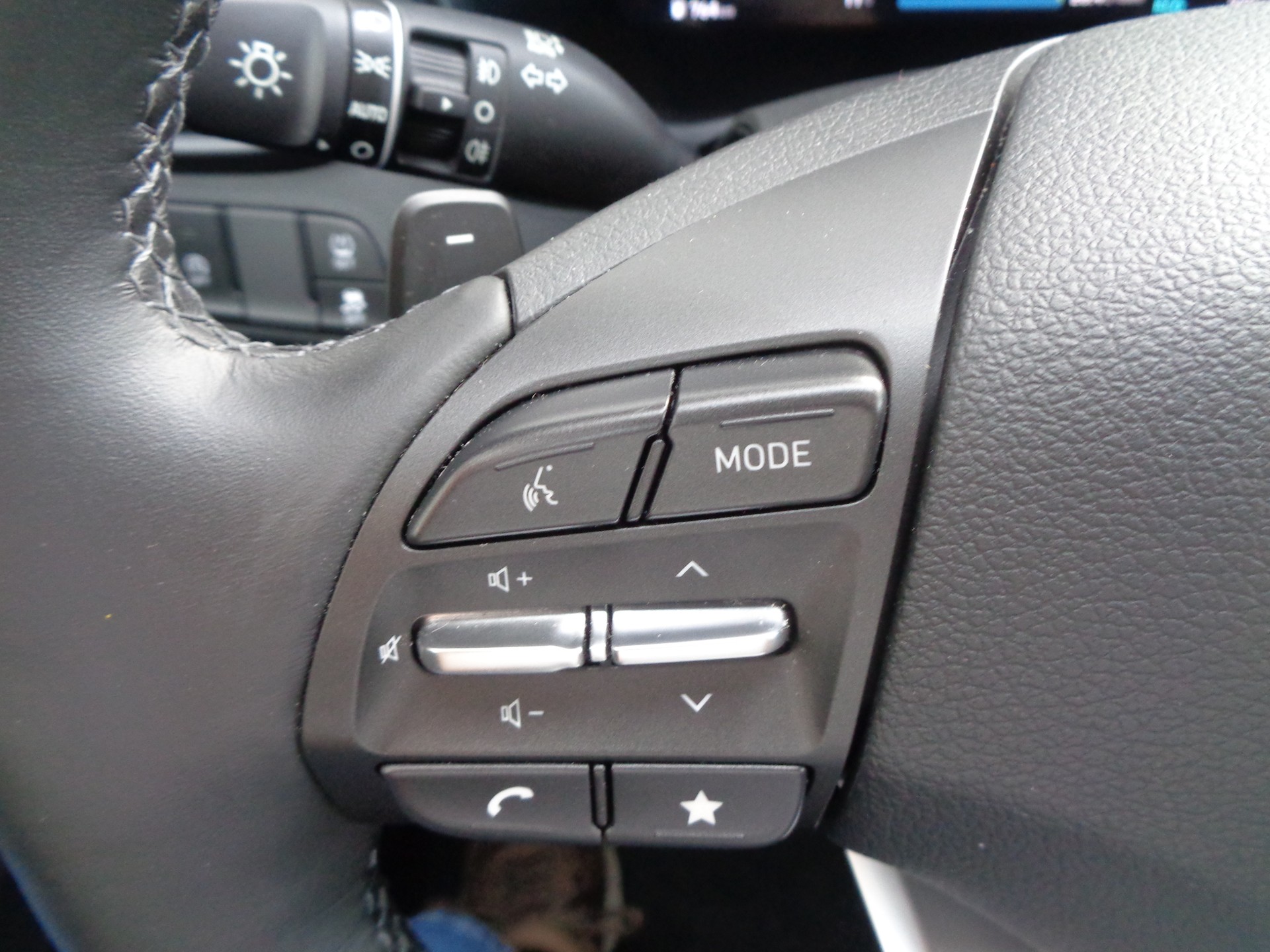 HYUNDAI i30 1.5 T-GDi Vertex 48V MH DCT-image-18