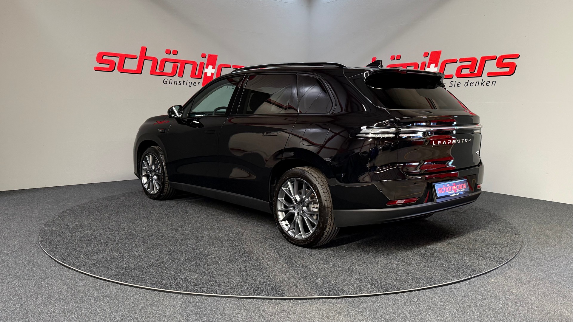 LEAPMOTOR C10 REEV 28kWh Design-image-3