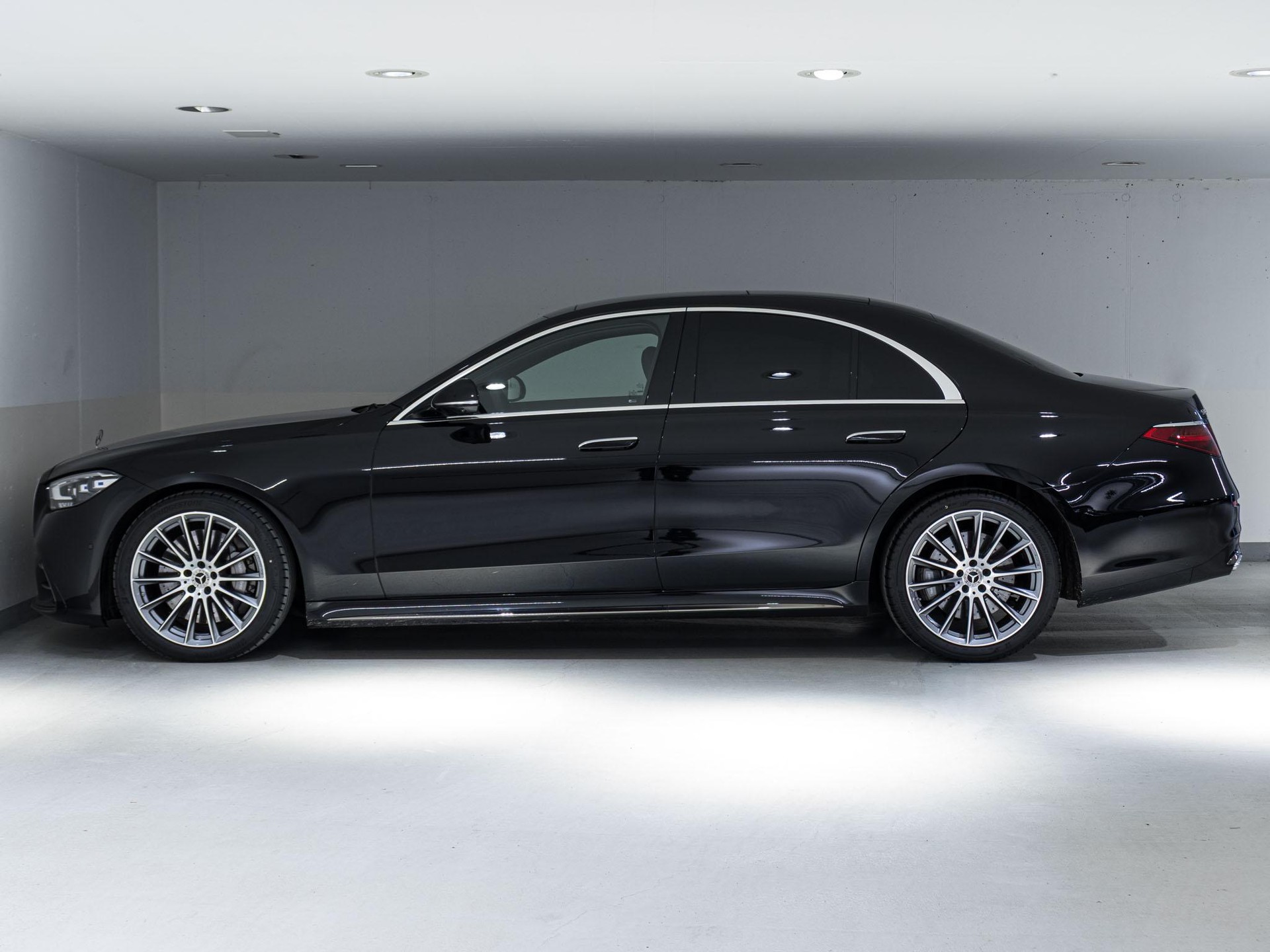 MERCEDES-BENZ S 350 d 4MATIC-image-4