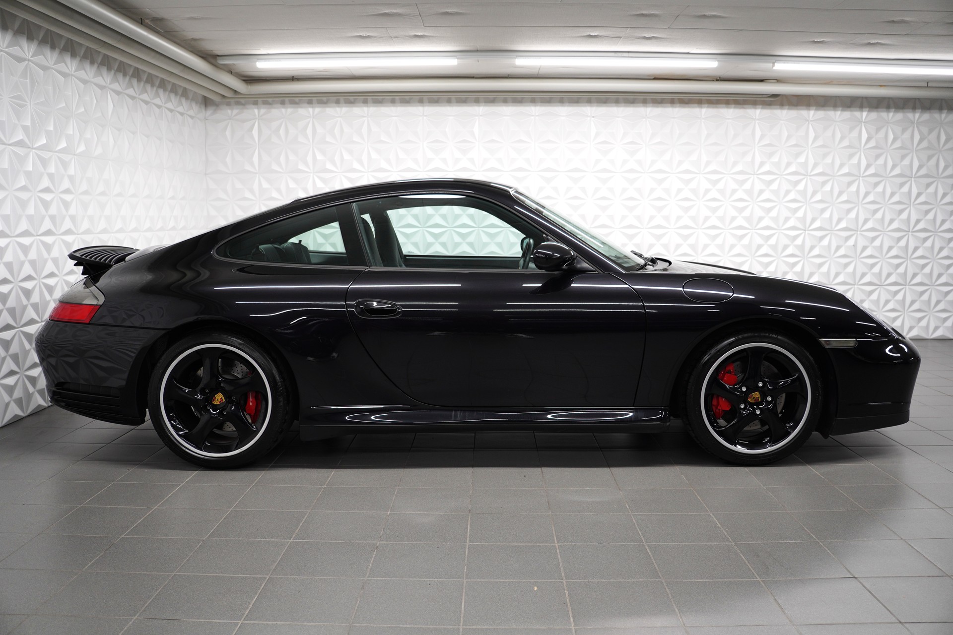 PORSCHE 911 Carrera 4 S-image-5