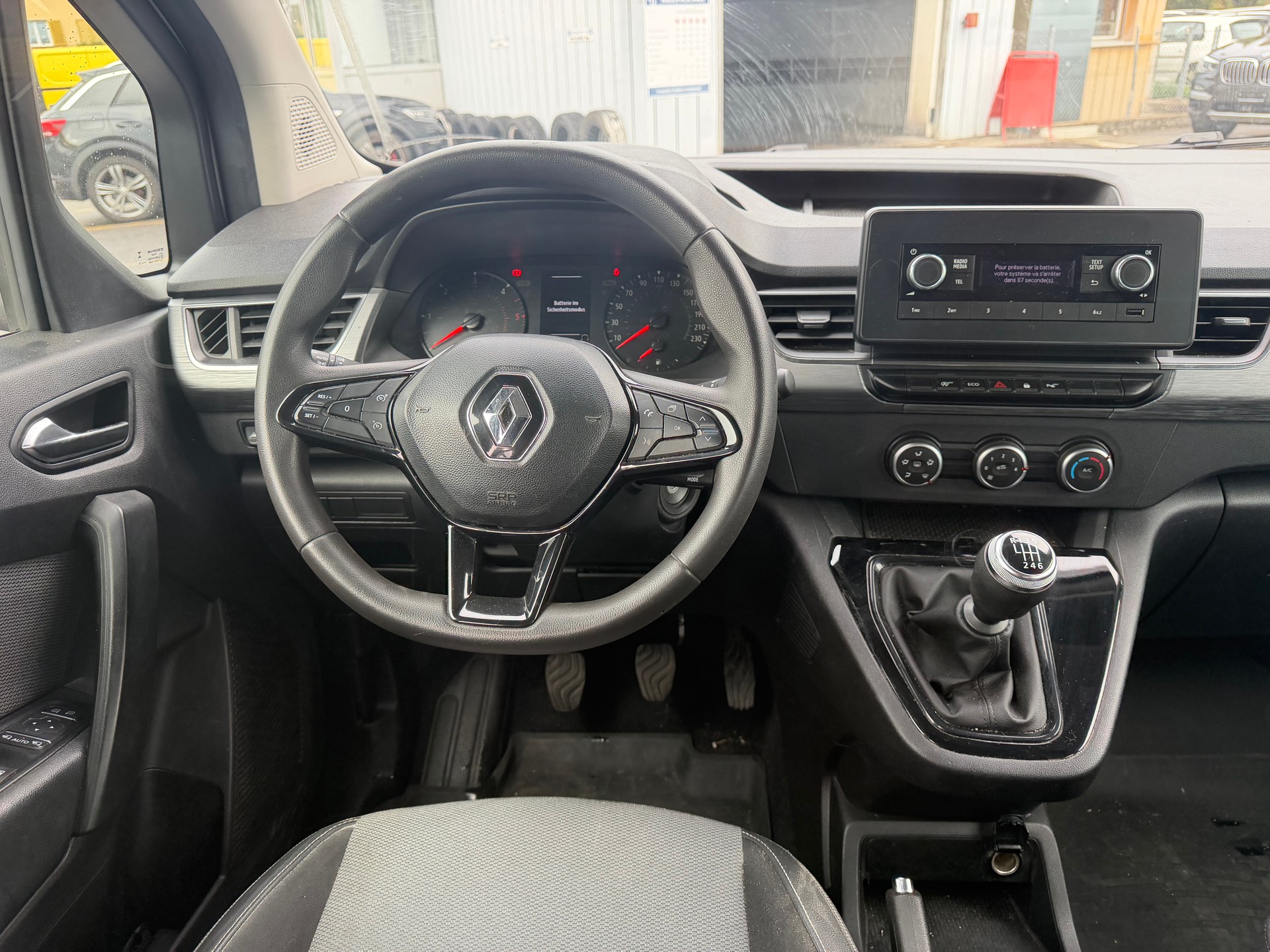RENAULT Kangoo 1.5 dCi 95 Equilibre ** 05x Sitze ** Klimaanlage ** Park Sensor H ** Tempomat ** B6d **-image-3