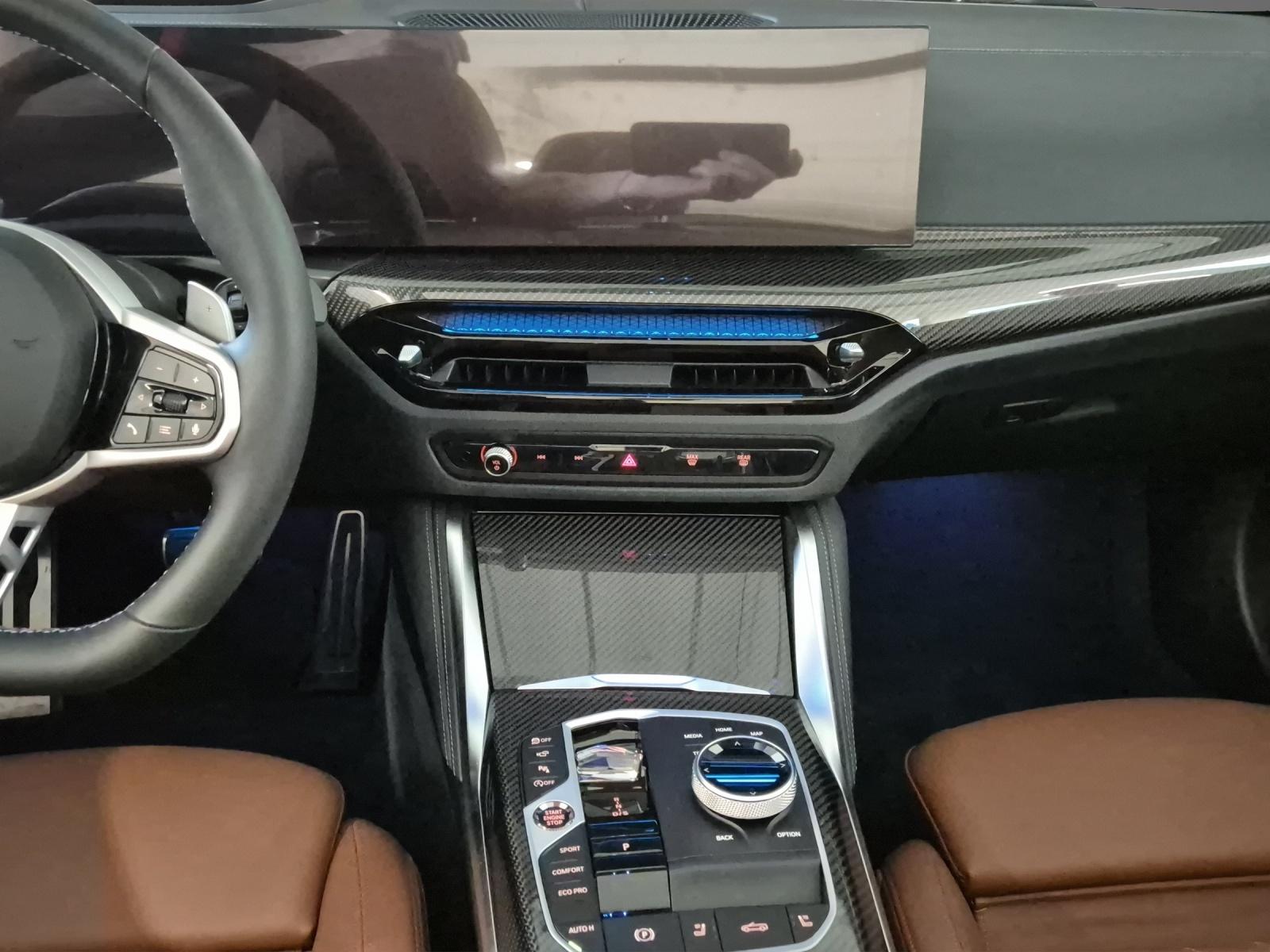BMW M440i Cabrio xDrive Individual-image-16