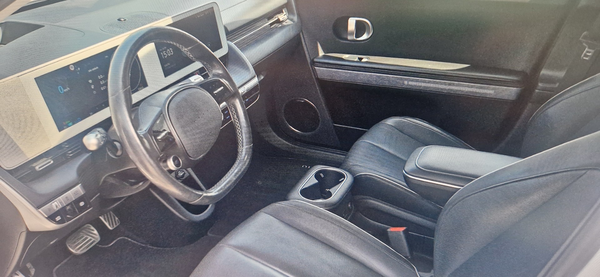HYUNDAI Ioniq 5 72kWh First Edition 4WD-image-2