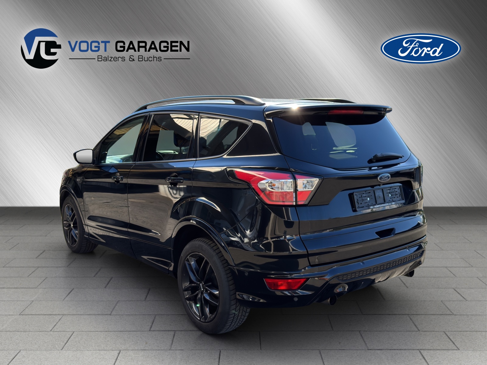 FORD Kuga 2.0 EcoB 240 ST-Line-showroom-element-3