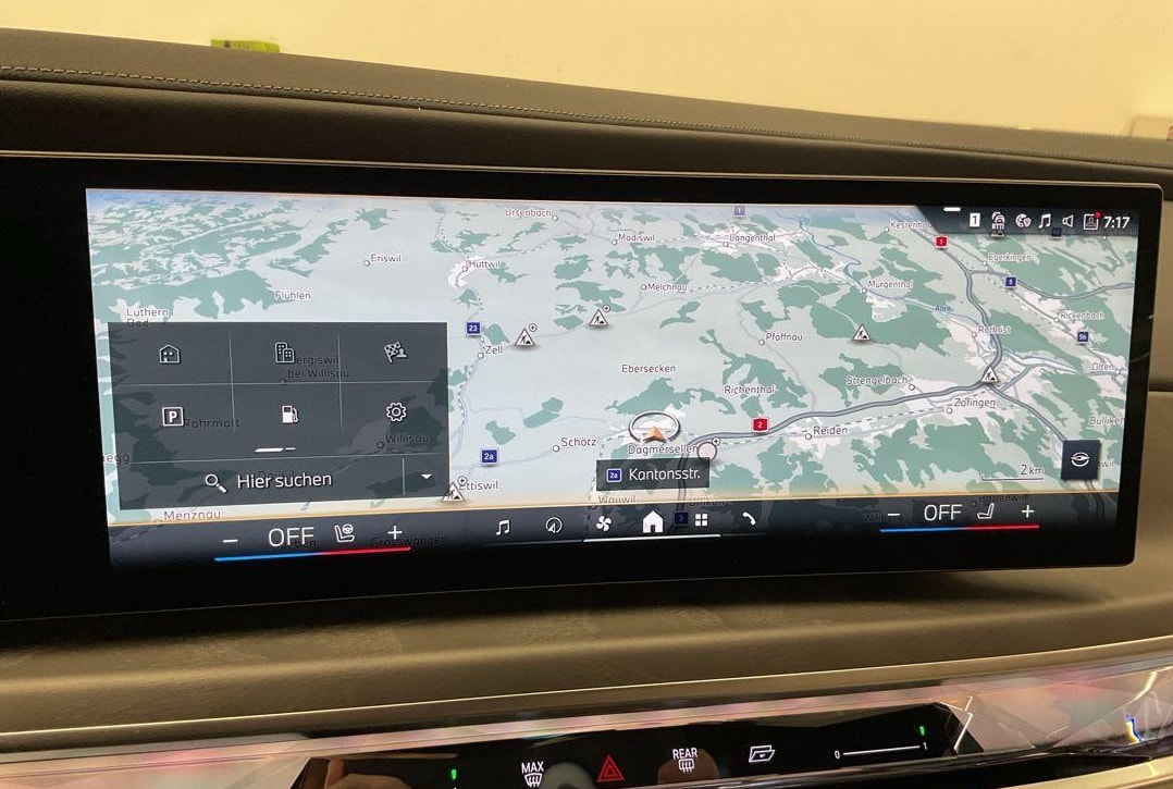 BMW 750e xDrive Steptronic-image-8