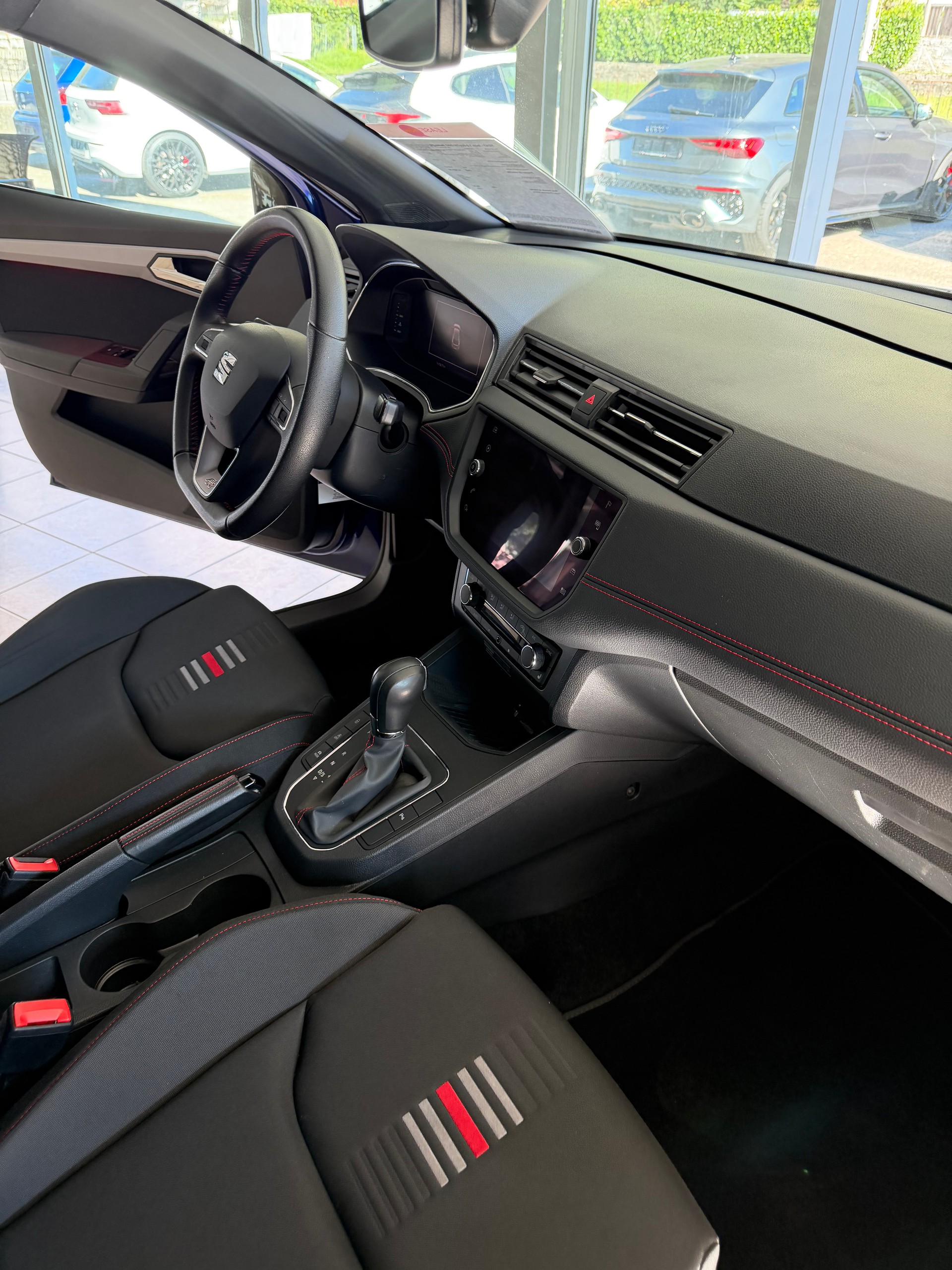 SEAT Ibiza 1.0 EcoTSI DSG FR-image-11
