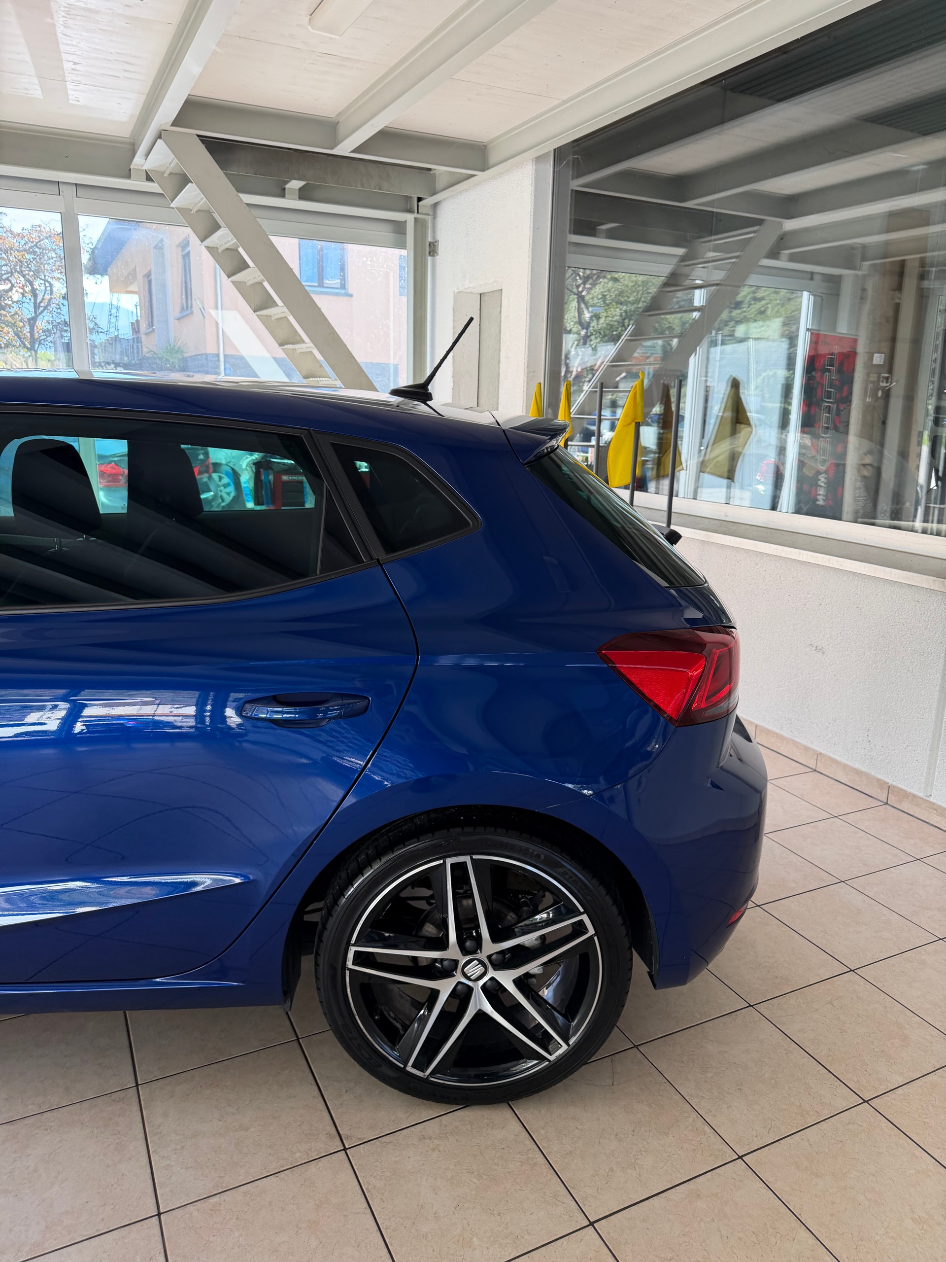 SEAT Ibiza 1.0 EcoTSI DSG FR-image-3