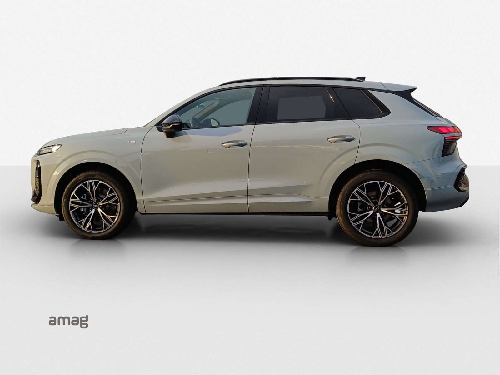 AUDI Q3 SUV TFSI quattro 150 kW S tronic-showroom-element-1