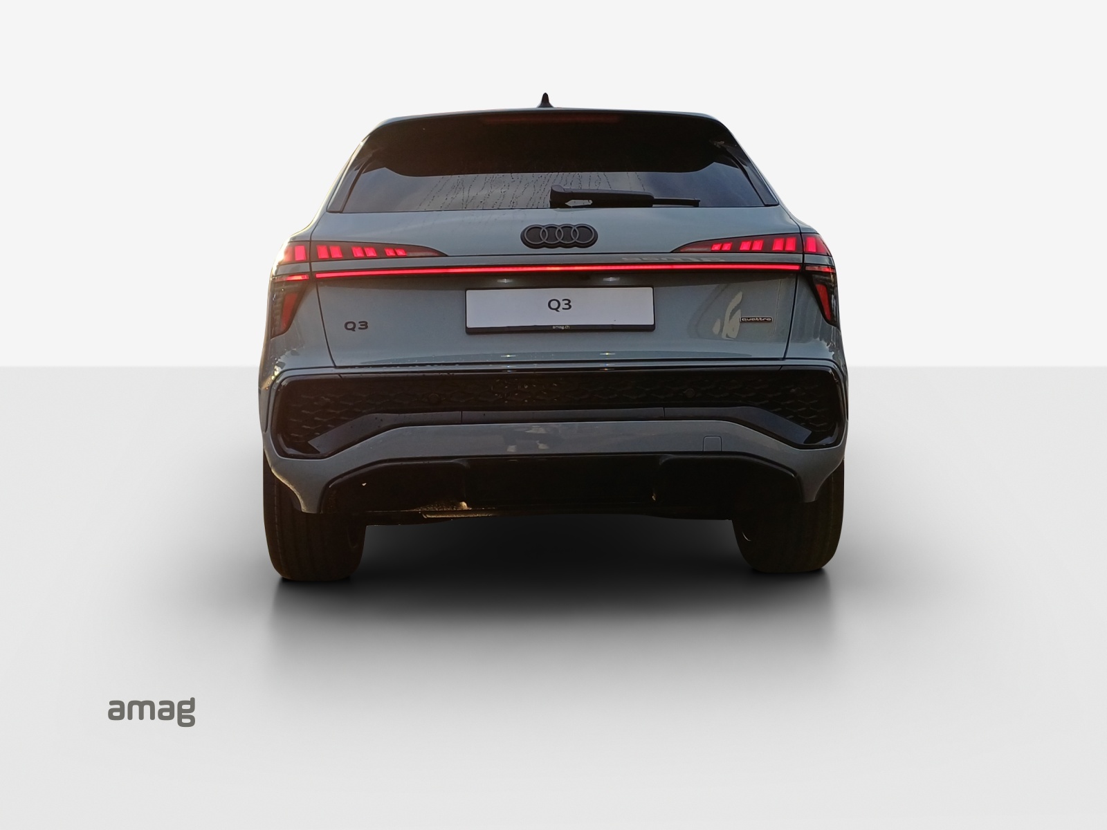 AUDI Q3 SUV TFSI quattro 150 kW S tronic-showroom-element-3