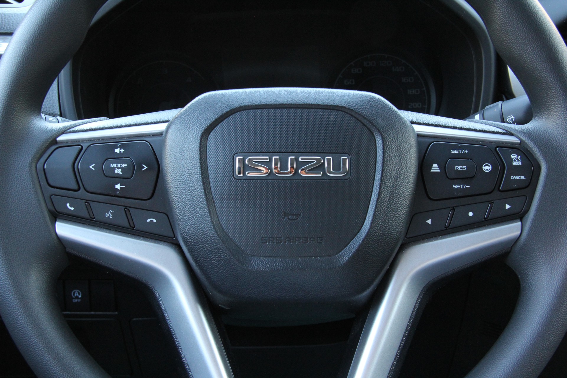 ISUZU D-MAX 1.9 SpaceCab N60B 4x4 **KIPPER-3-SEITEN** -ANHÄNGERKUP.-3500Kg -5-JAHRE-WERKSGAR. -RÜCKFAHRKAM. -AUTOMAT -EDELSTAHL-BODEN-image-11