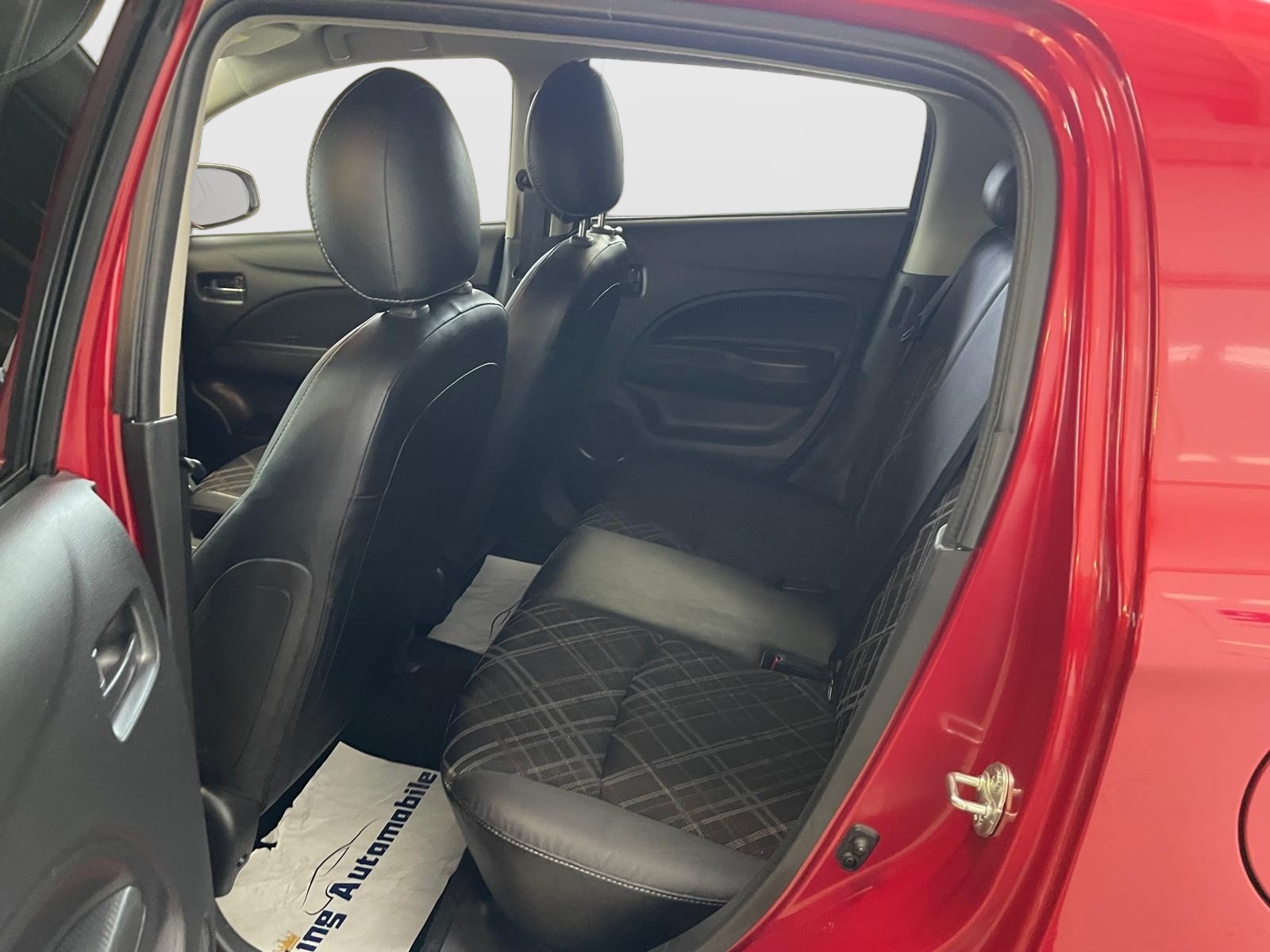 MITSUBISHI Space Star 1.2 Diamond CVT | CH-Fahrzeug | Ab MFK 11.2025-image-10