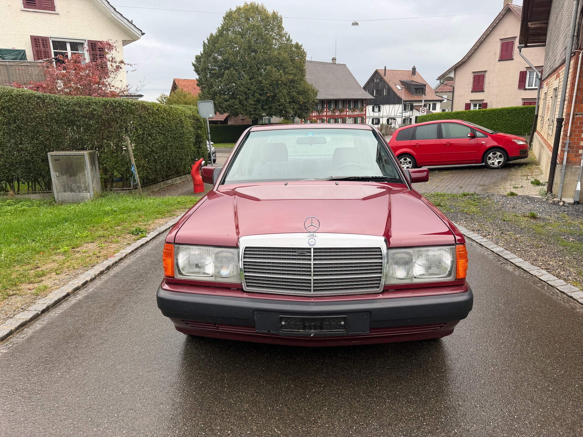 MERCEDES-BENZ 190 E 2.6-image-1