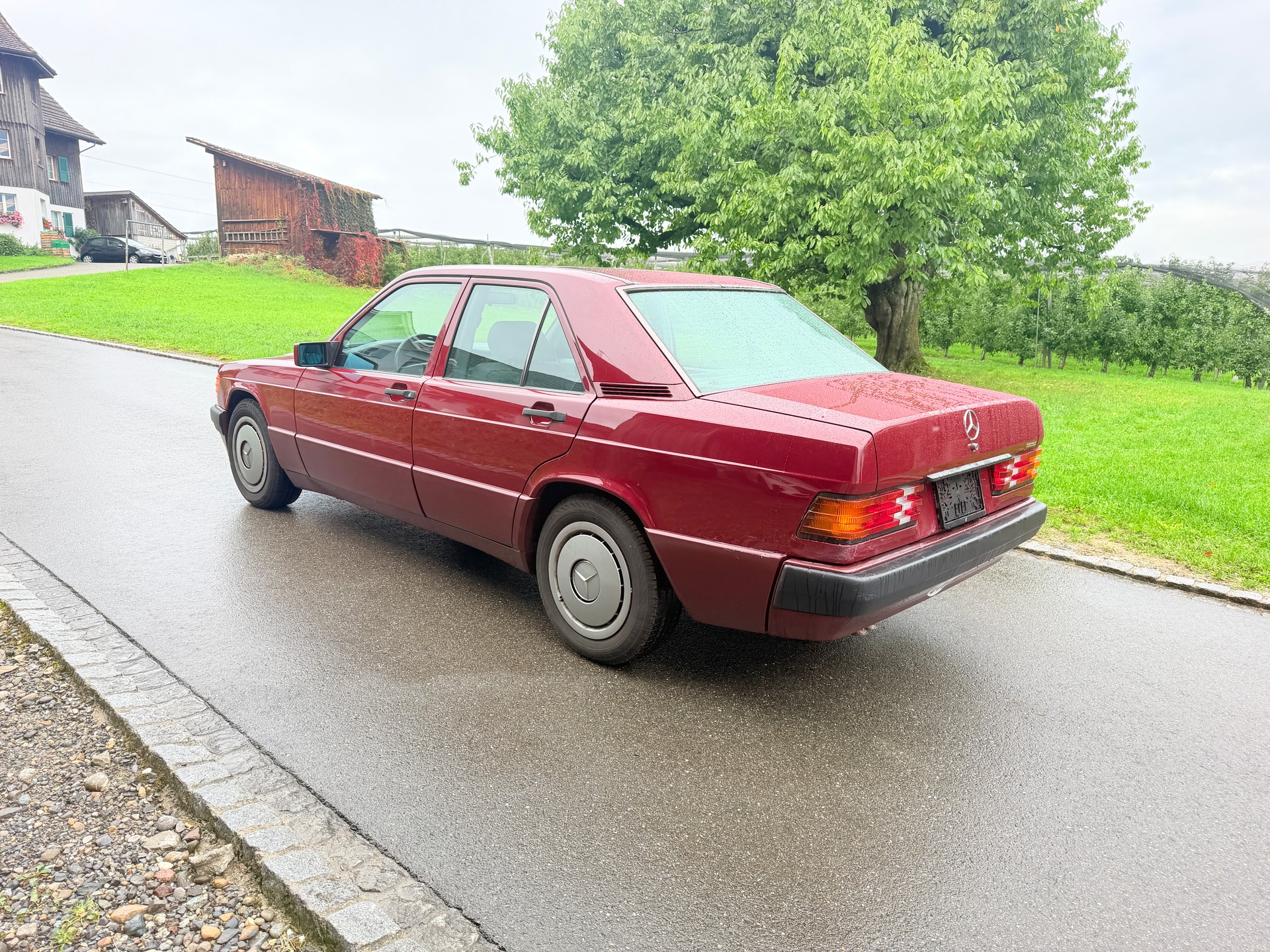 MERCEDES-BENZ 190 E 2.6-image-4