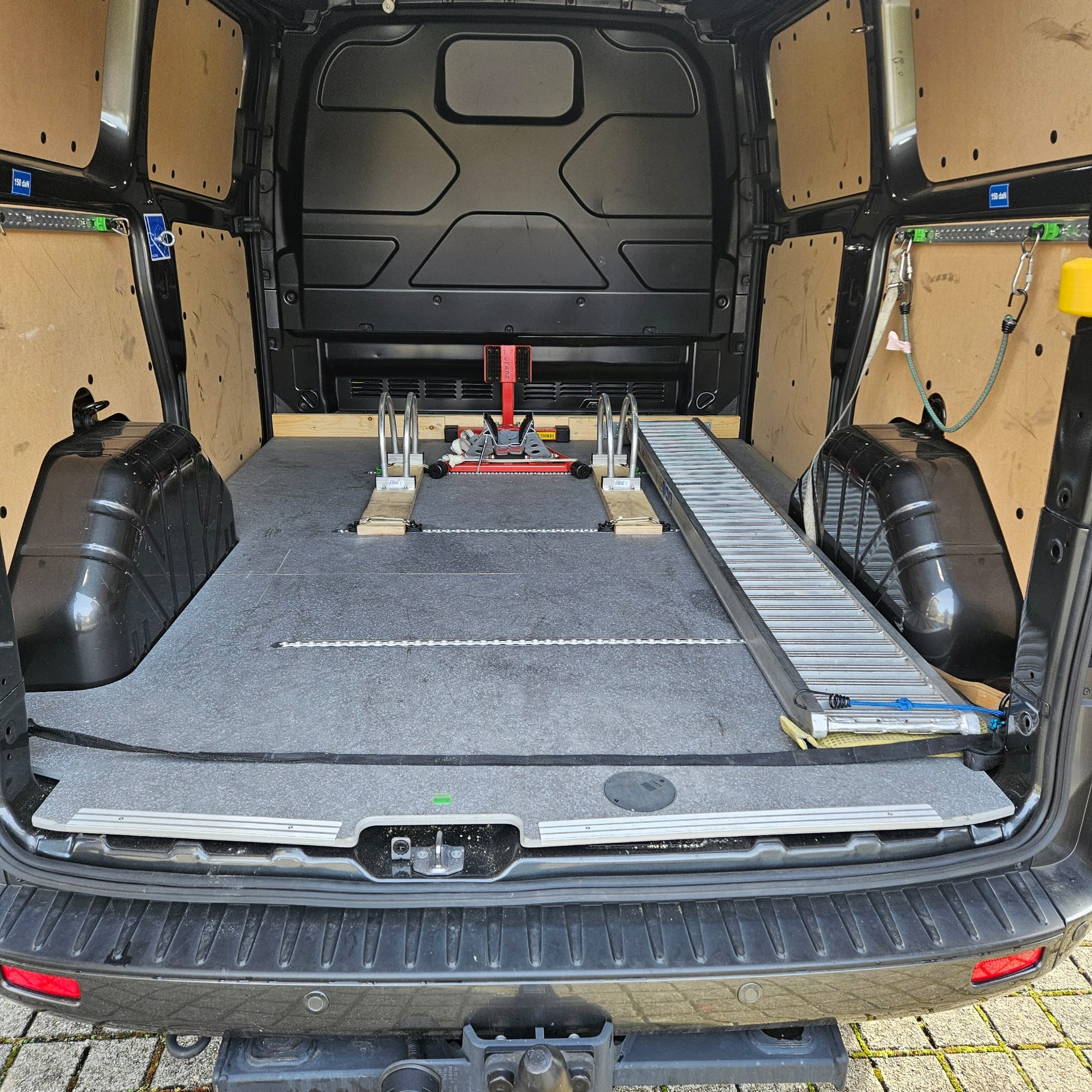 FORD 2.0 TDCi 170 Trend-image-3