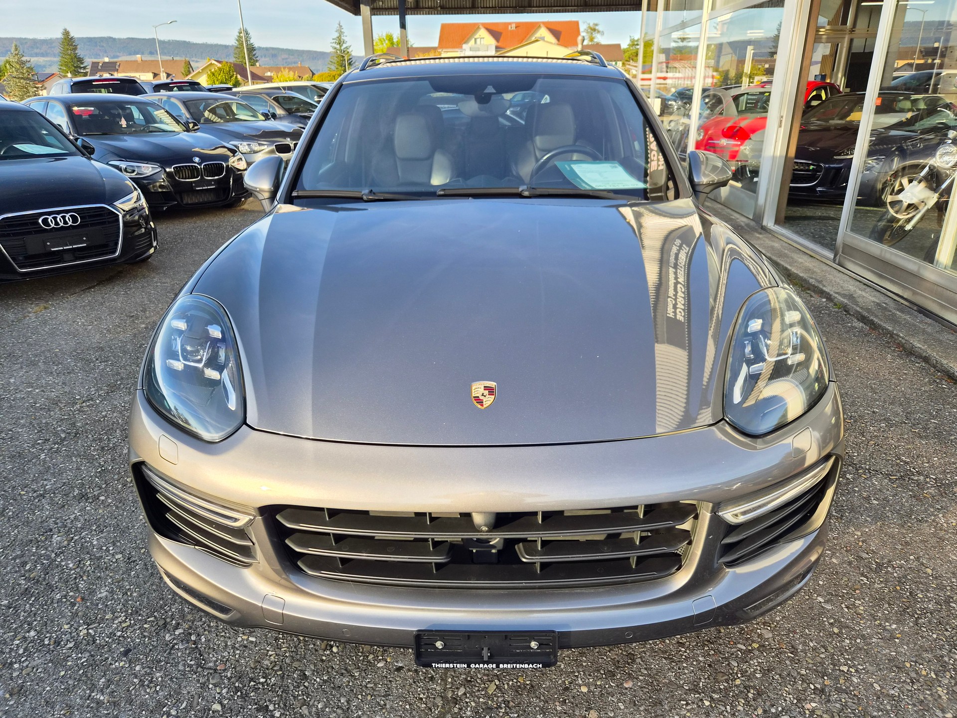 PORSCHE Cayenne Turbo-image-1