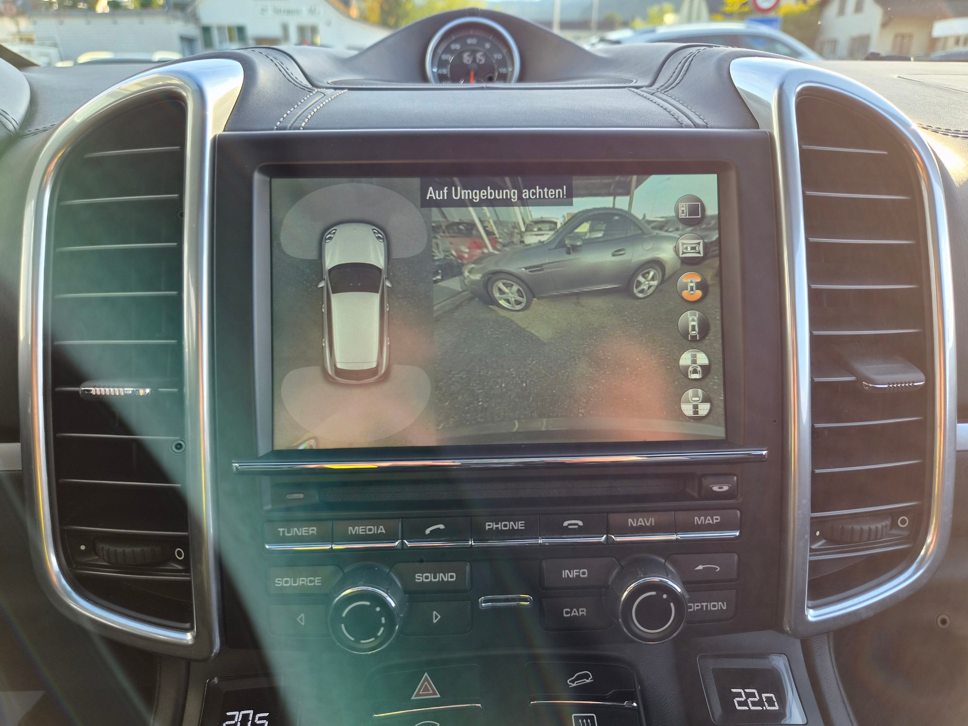 PORSCHE Cayenne Turbo-image-20