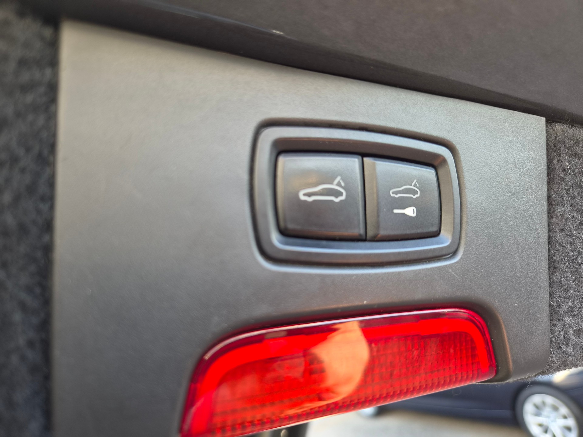 PORSCHE Cayenne Turbo-image-14
