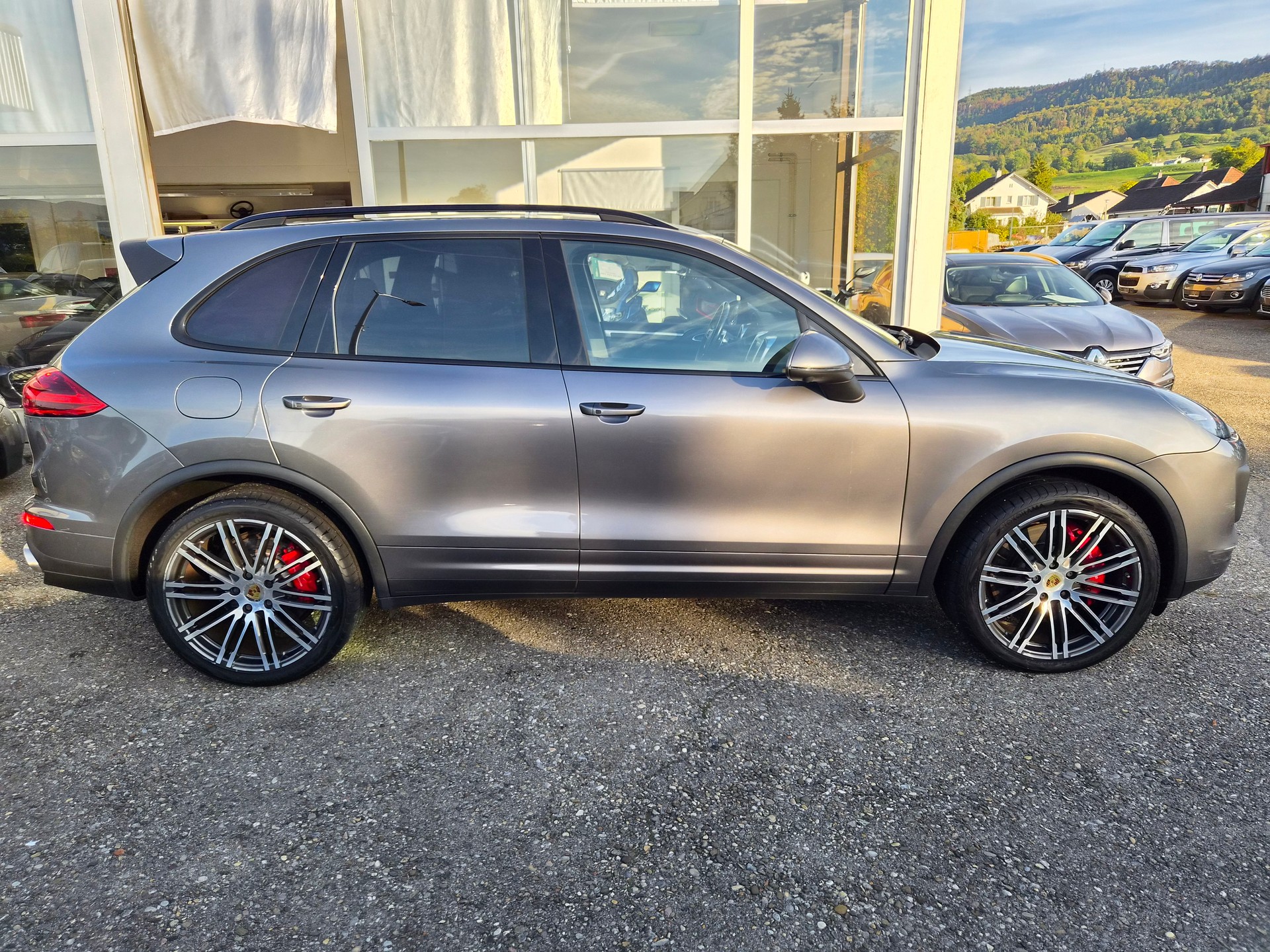 PORSCHE Cayenne Turbo-image-6