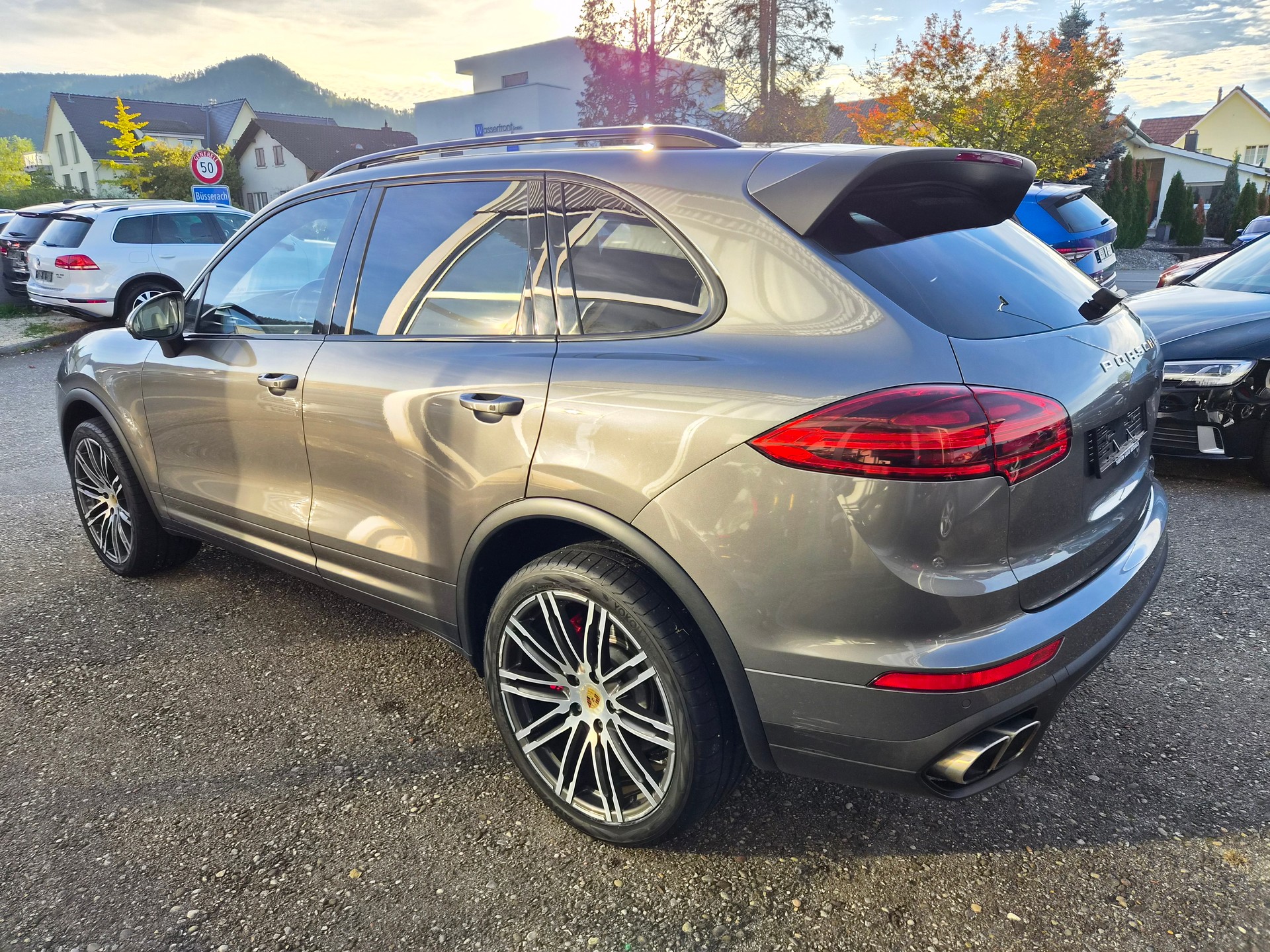 PORSCHE Cayenne Turbo-image-3
