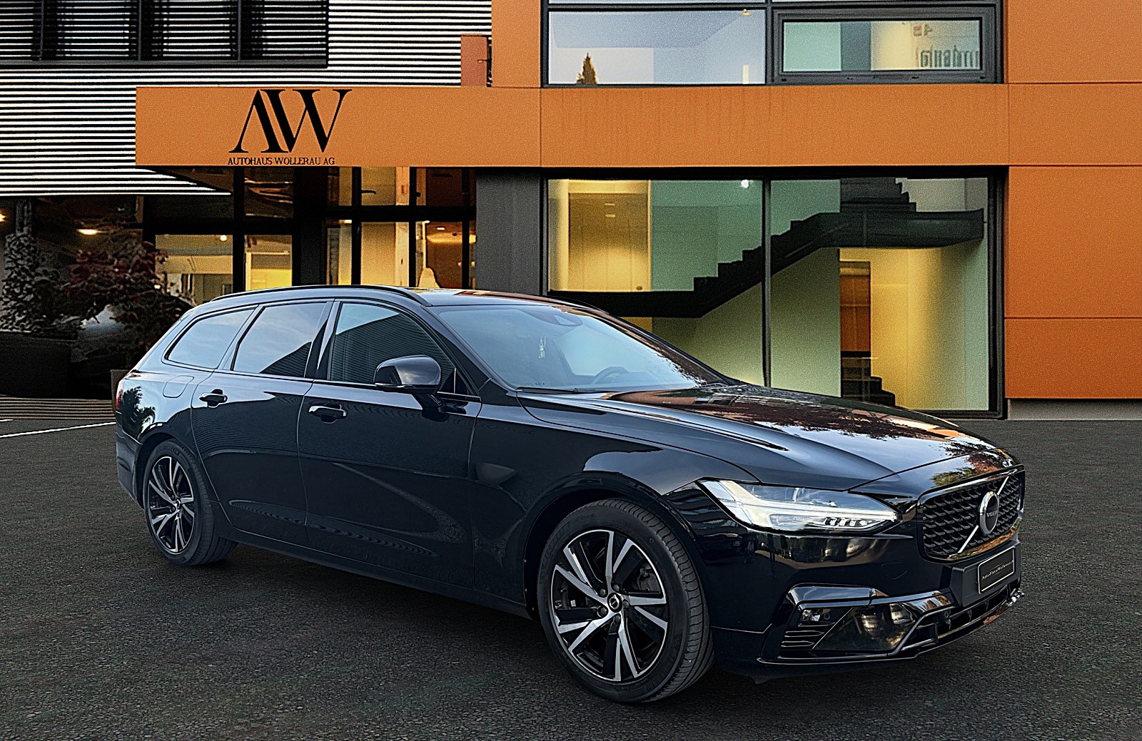 VOLVO V90 2.0 B4 Core-image-1