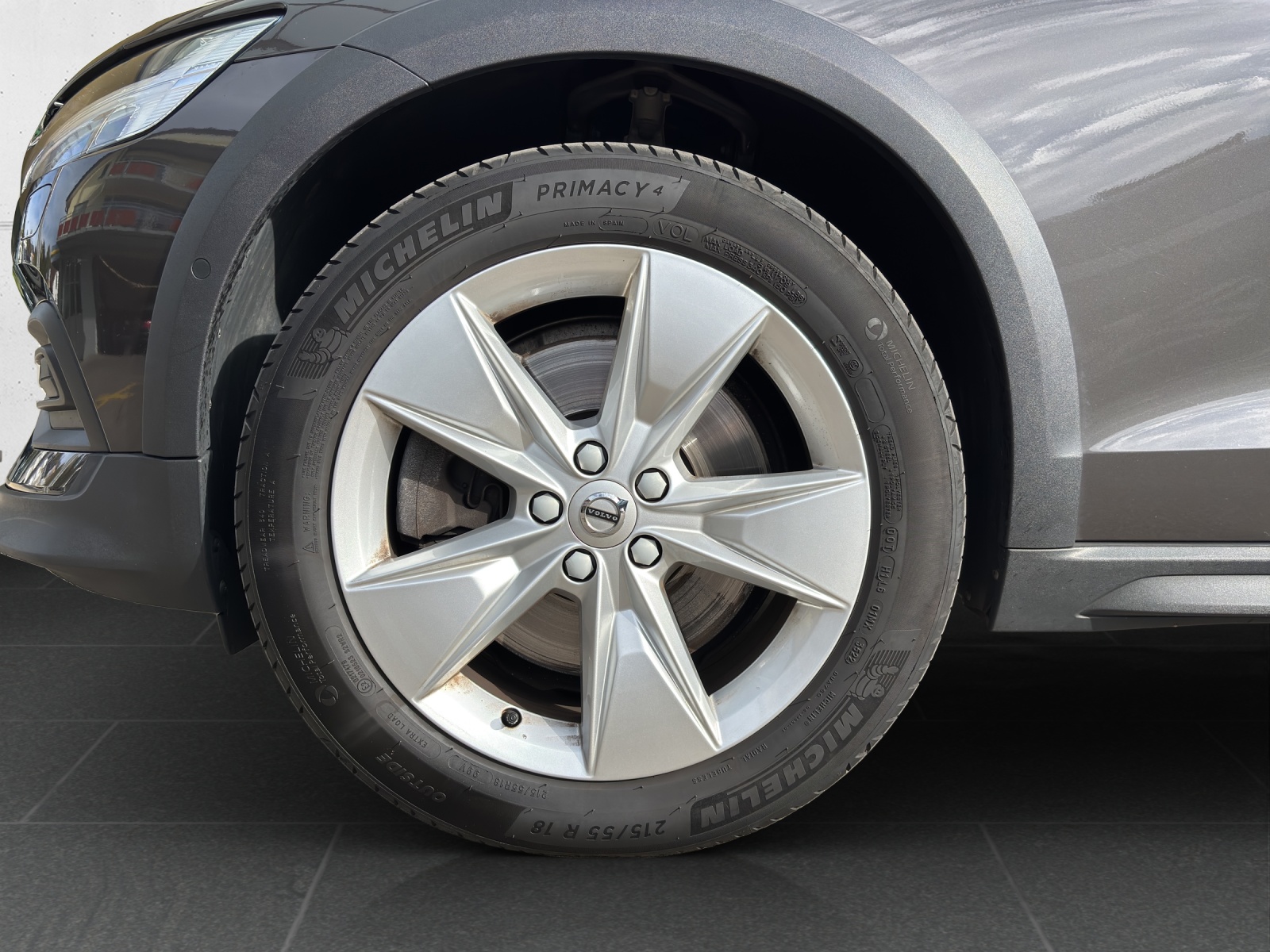 VOLVO V60 Cross Country B4 Mild Hybrid Core AWD Geartronic mit Standheizung & Winterräder-image-10