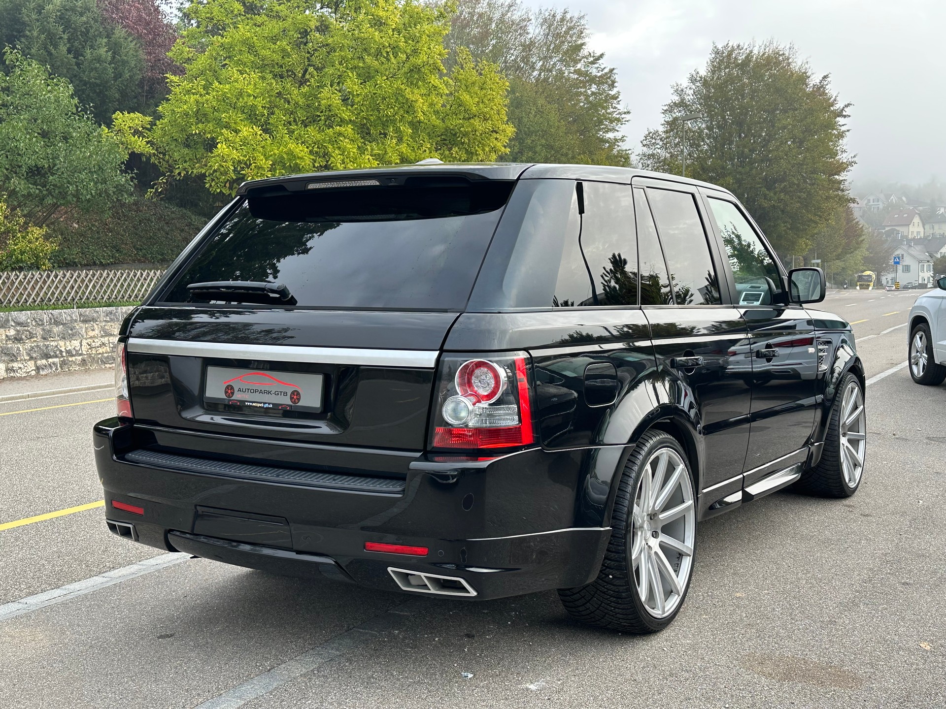 LAND ROVER Range Rover Sport 3.0 TDV6 Zermatt Automatic-image-5