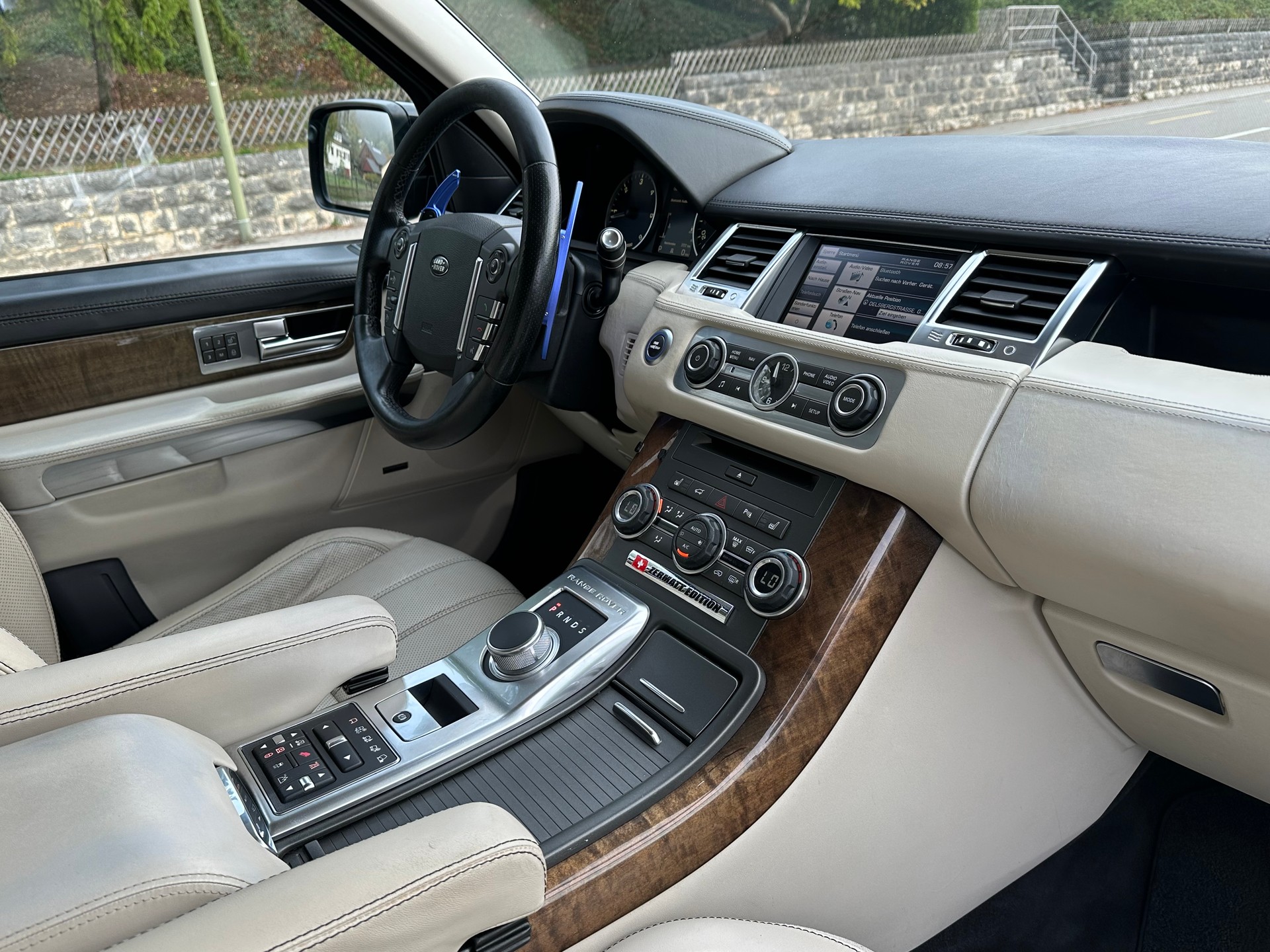 LAND ROVER Range Rover Sport 3.0 TDV6 Zermatt Automatic-image-14