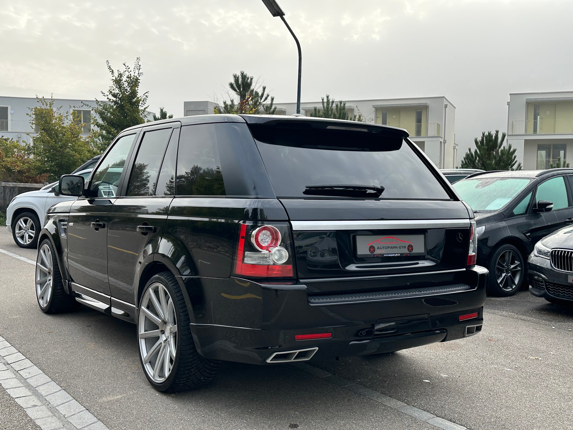 LAND ROVER Range Rover Sport 3.0 TDV6 Zermatt Automatic-image-6