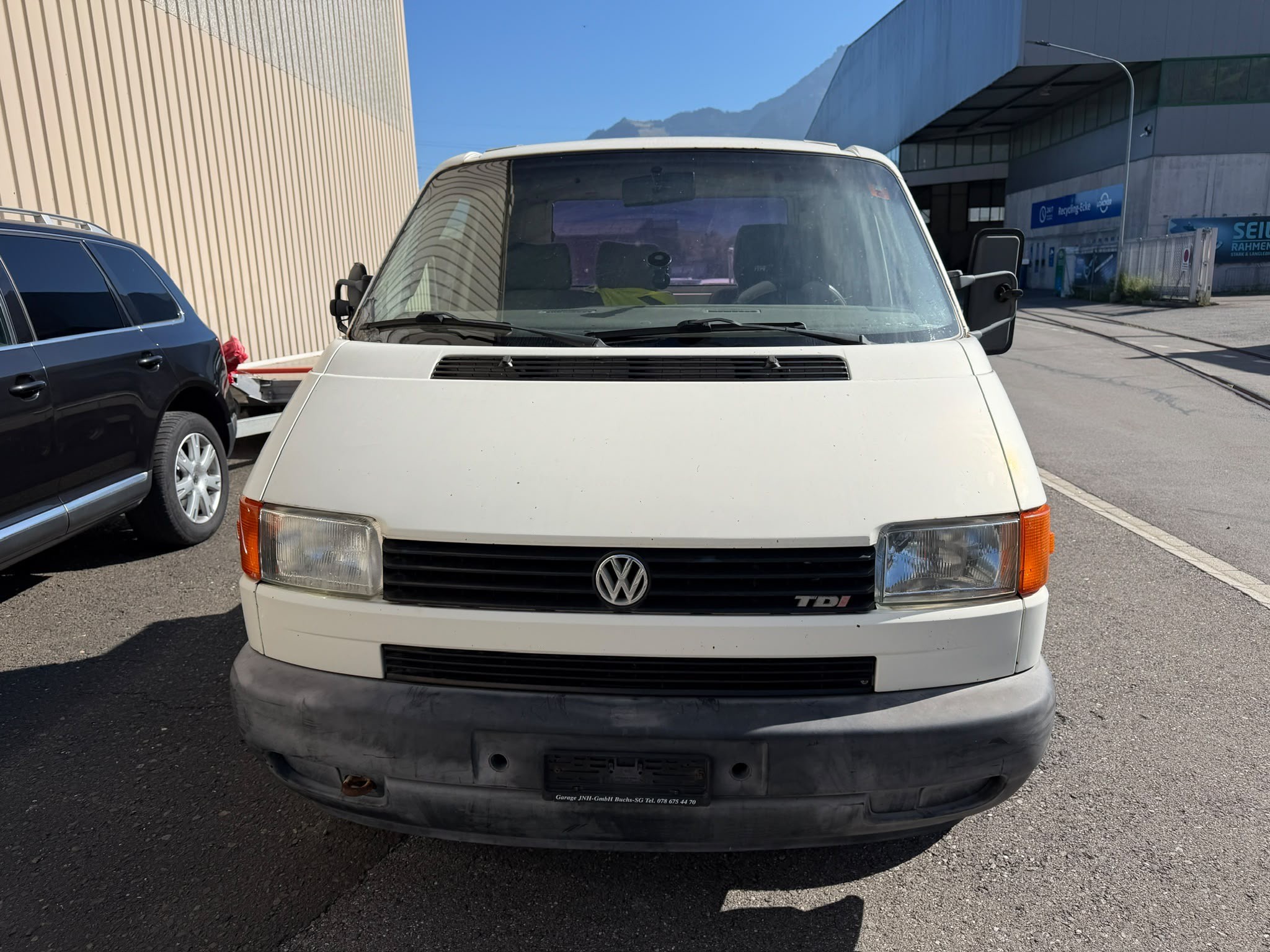 Car photo